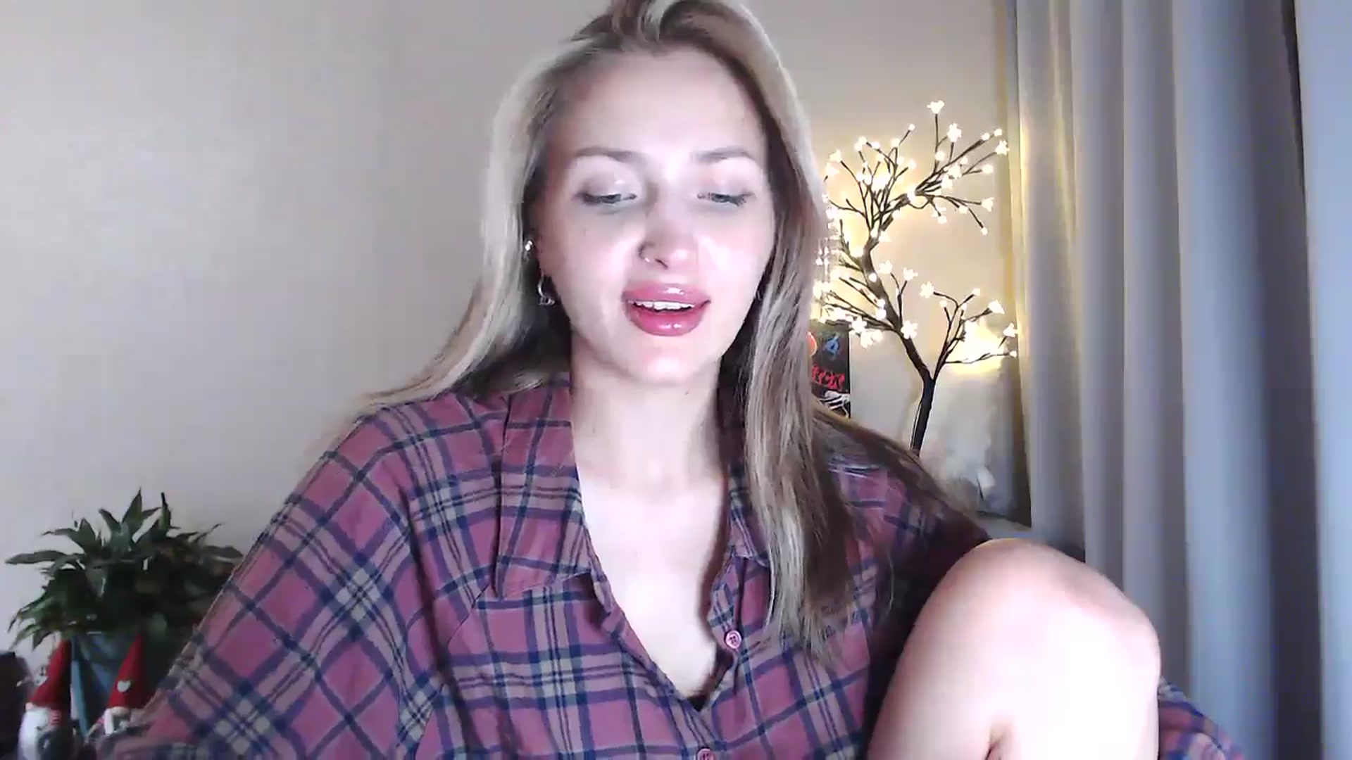 Gallery image thumbnail from Baby__Blue's myfreecams stream on, 08/14/2025, 21:43 image 4 of 20