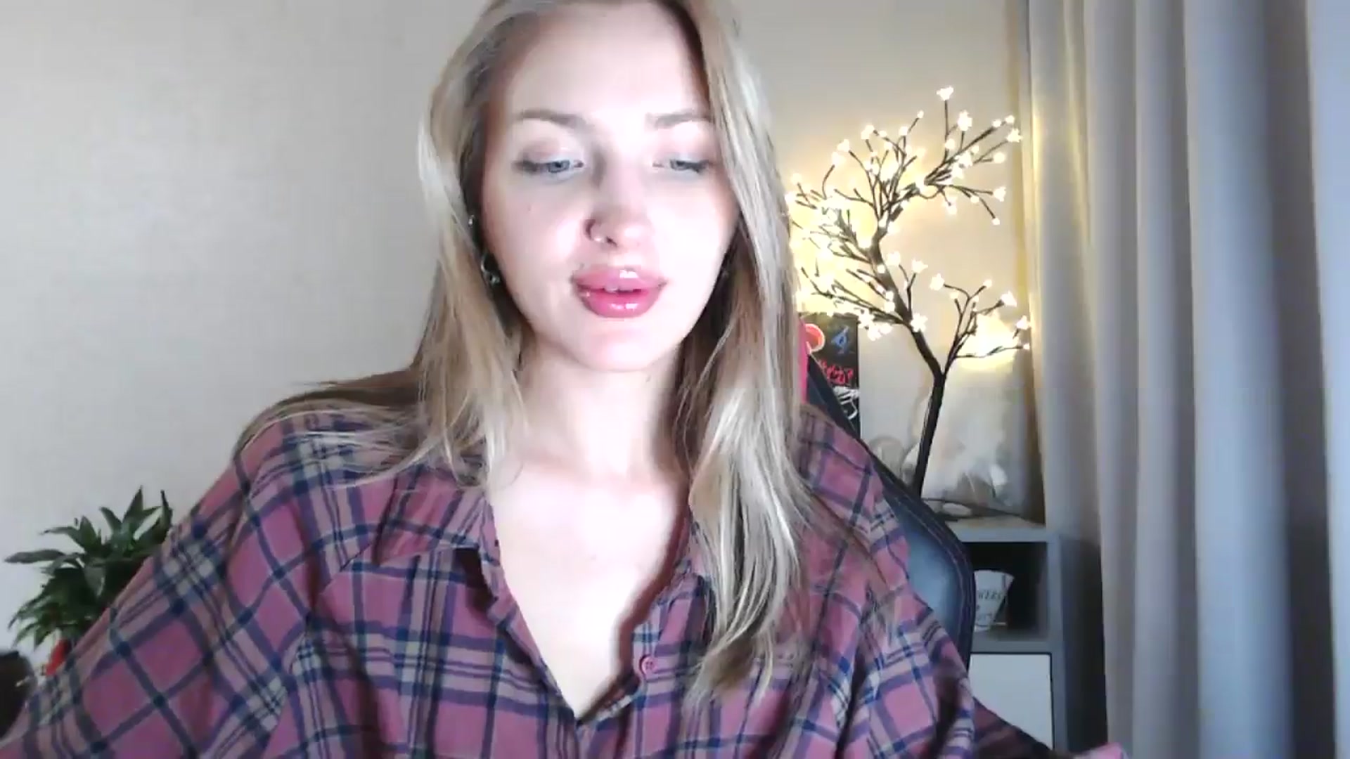Gallery image thumbnail from Baby__Blue's myfreecams stream on, 08/14/2025, 21:43 image 20 of 20