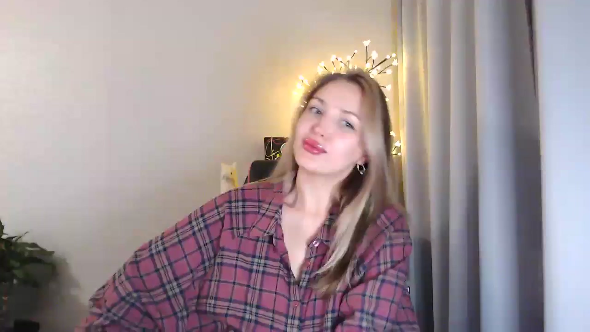 Gallery image thumbnail from Baby__Blue's myfreecams stream on, 08/14/2025, 21:43 image 10 of 20