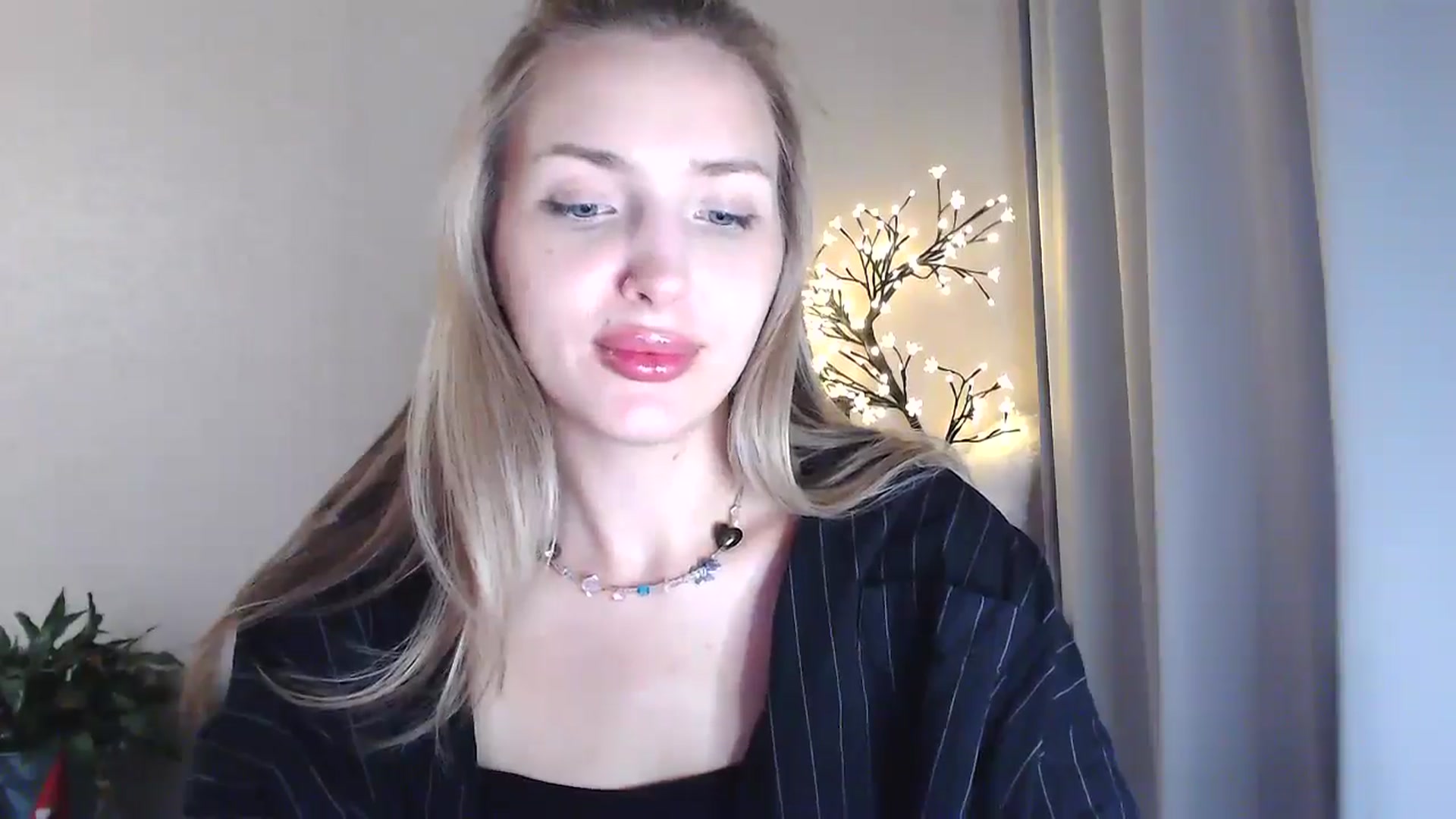 Gallery image thumbnail from Baby__Blue's myfreecams stream on, 08/15/2025, 16:11 image 10 of 20