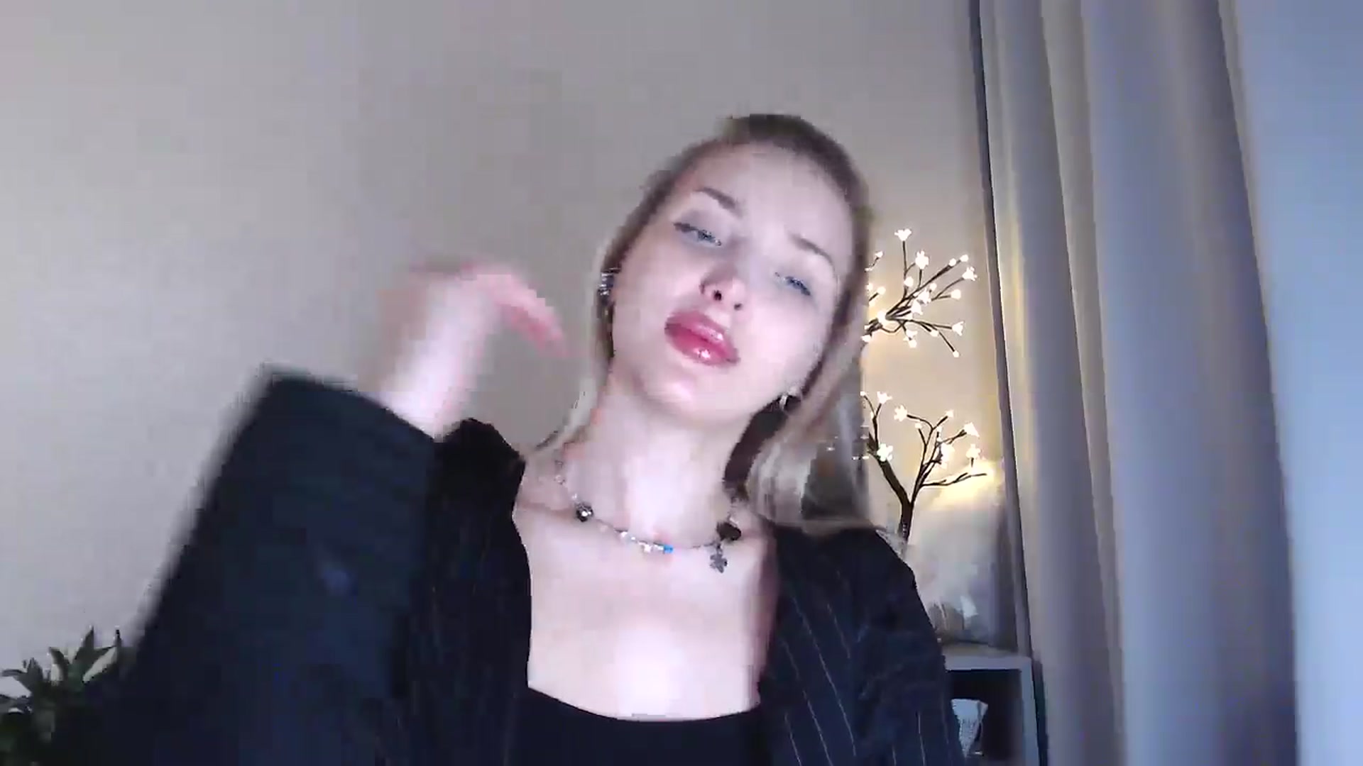 Gallery image thumbnail from Baby__Blue's myfreecams stream on, 08/15/2025, 16:11 image 11 of 20