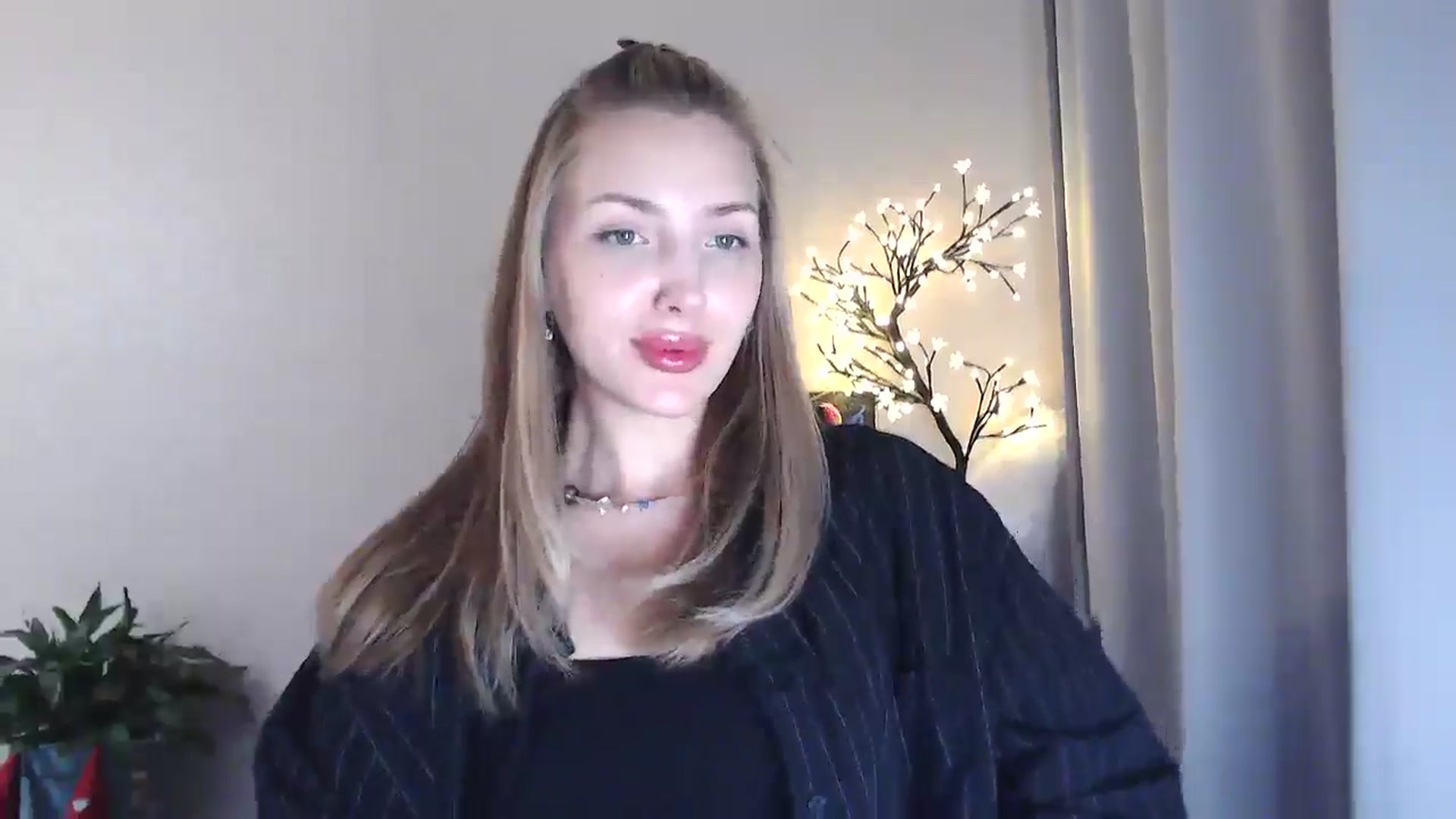 Gallery image thumbnail from Baby__Blue's myfreecams stream on, 08/15/2025, 16:11 image 5 of 20
