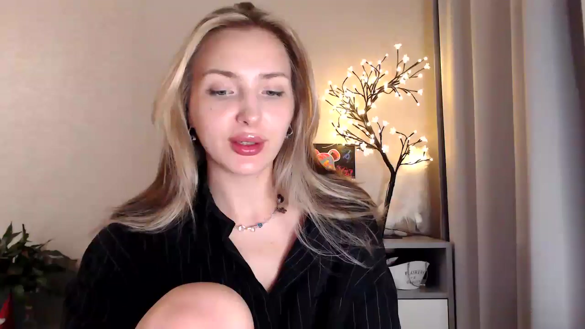 Gallery image thumbnail from Baby__Blue's myfreecams stream on, 08/15/2025, 21:57 image 18 of 20