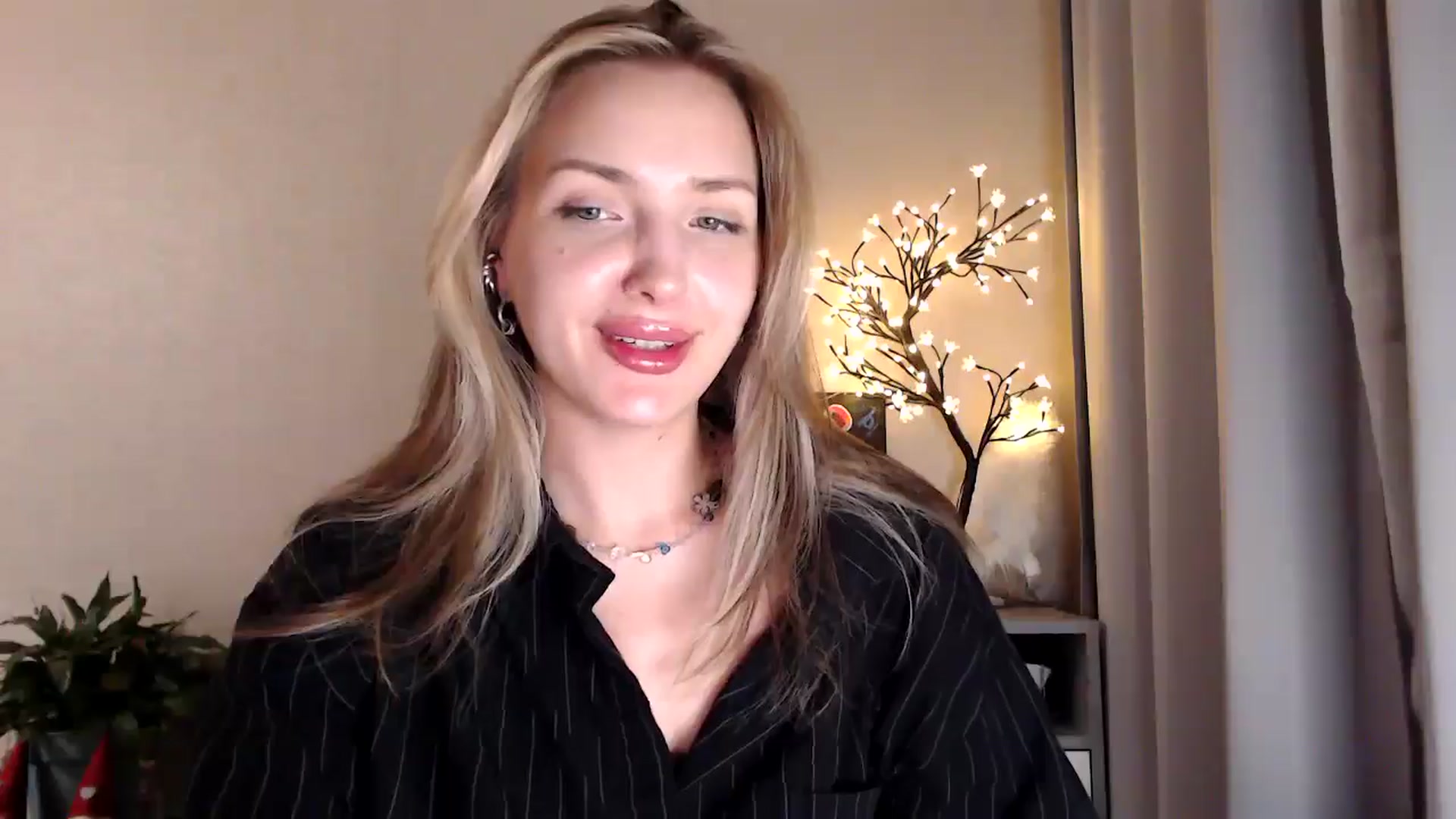 Gallery image thumbnail from Baby__Blue's myfreecams stream on, 08/15/2025, 21:57 image 10 of 20