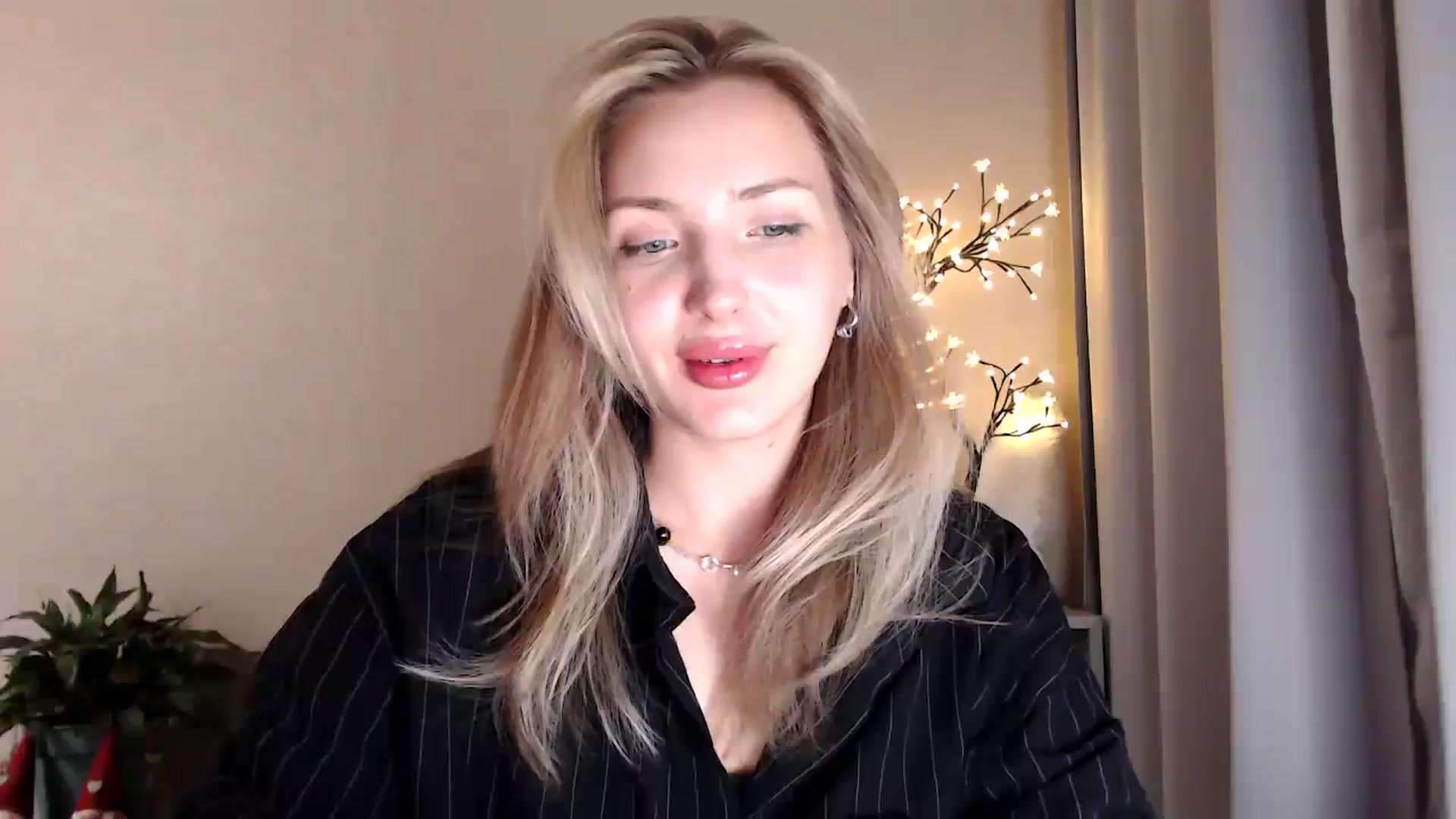 Gallery image thumbnail from Baby__Blue's myfreecams stream on, 08/15/2025, 21:57 image 1 of 20