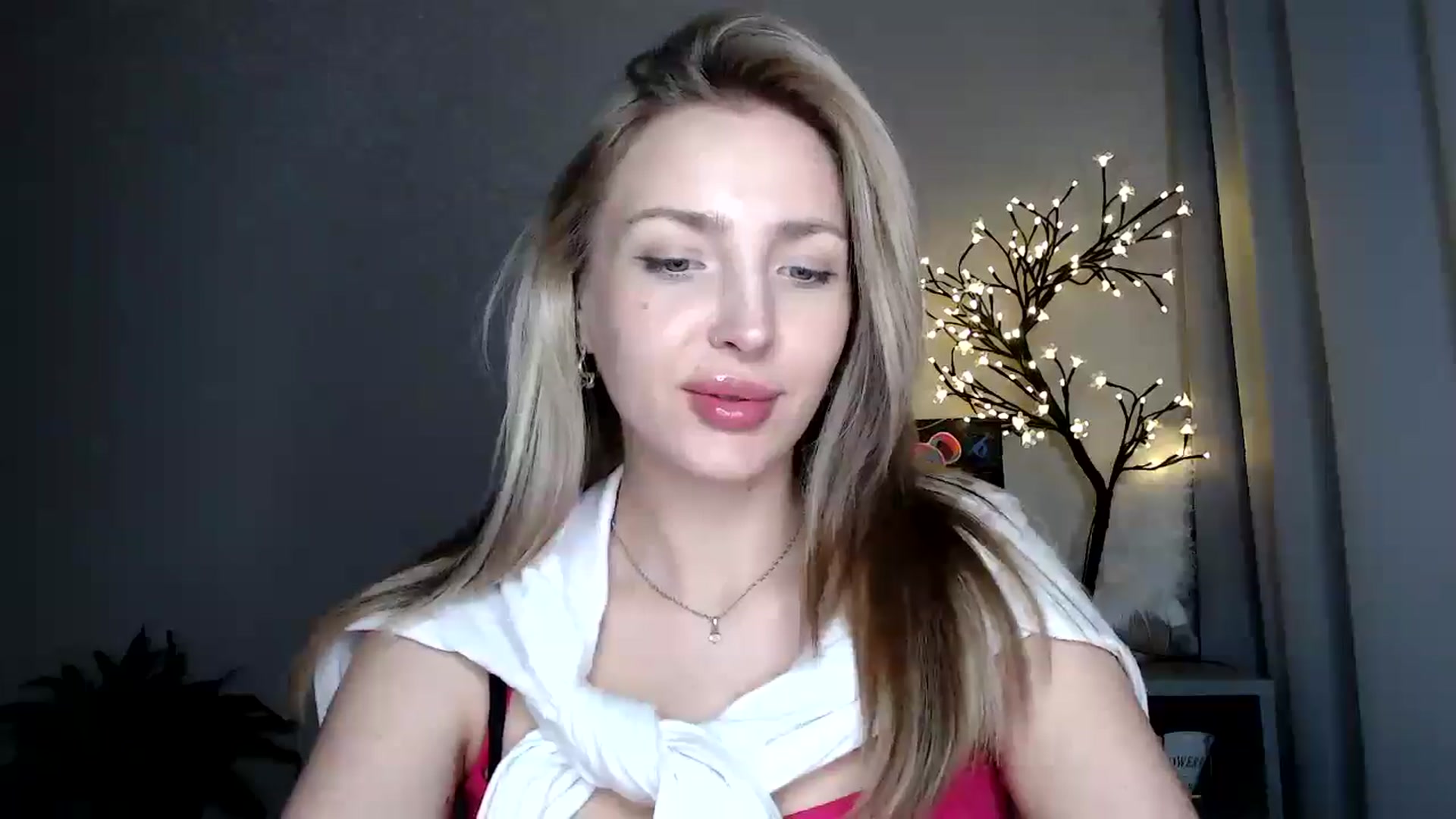 Gallery image thumbnail from Baby__Blue's myfreecams stream on, 08/16/2025, 22:08 image 3 of 20