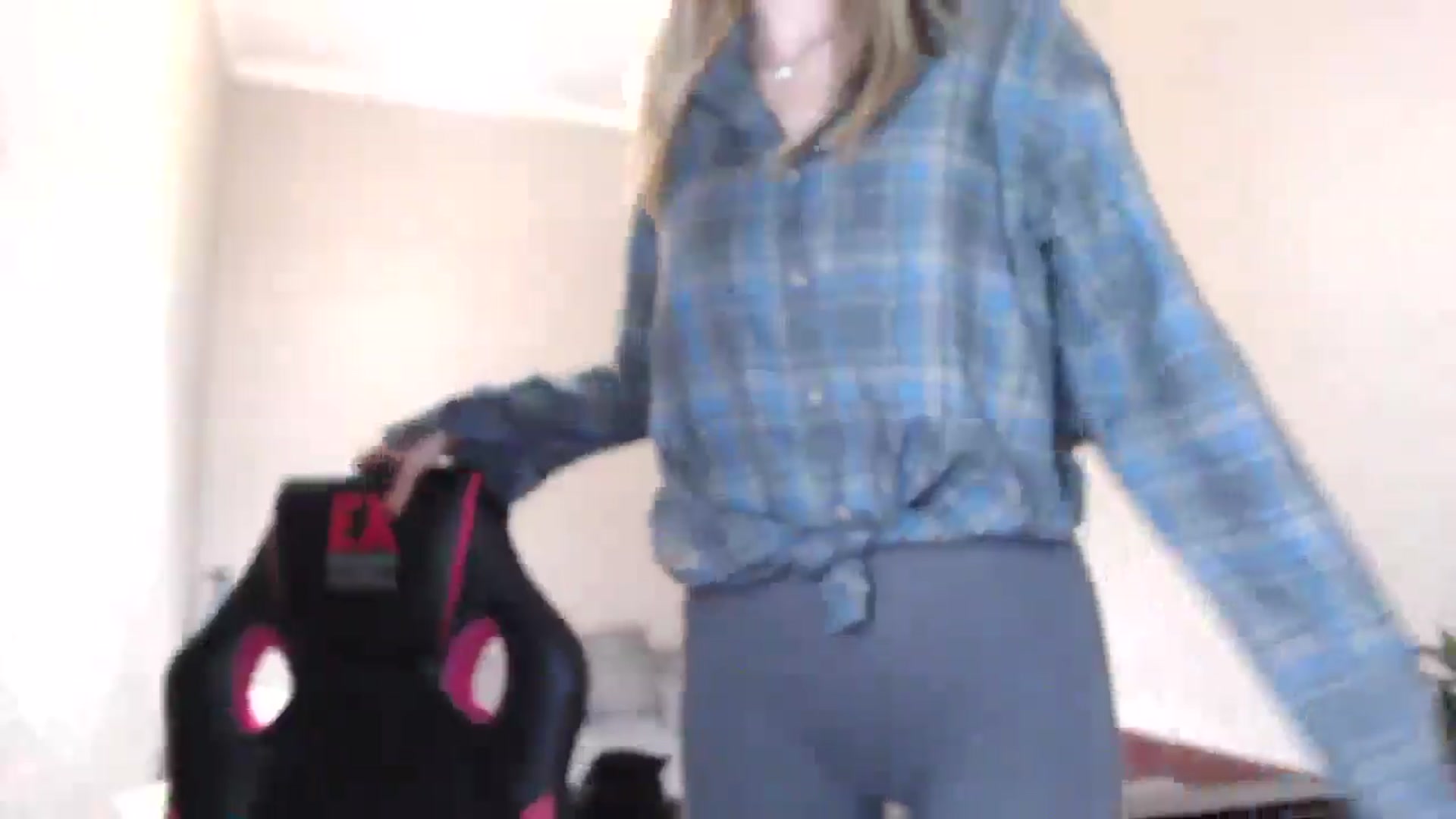 Gallery image thumbnail from Baby__Blue's myfreecams stream on, 08/18/2025, 20:56 image 15 of 20