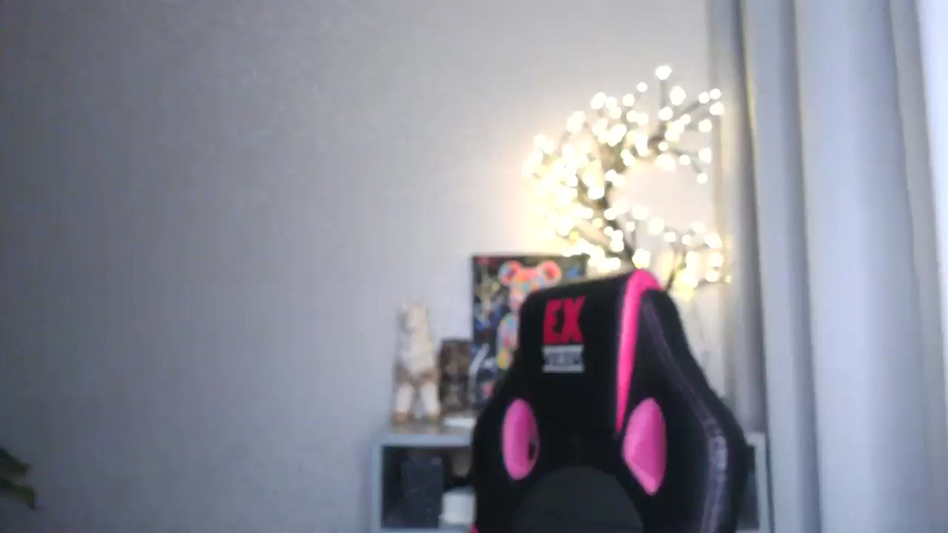 Gallery image thumbnail from Baby__Blue's myfreecams stream on, 08/19/2025, 14:48 image 1 of 20