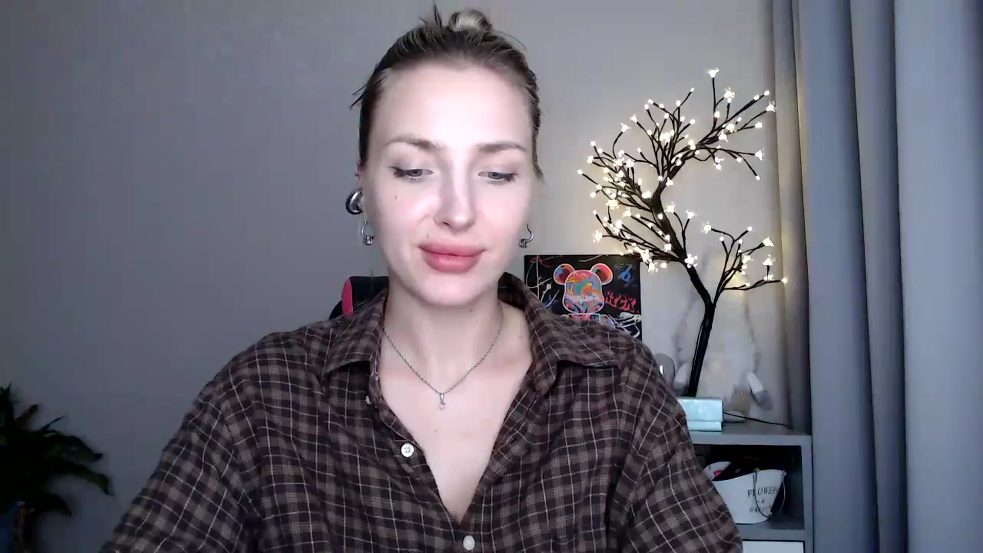 Gallery image thumbnail from Baby__Blue's myfreecams stream on, 08/20/2025, 22:07 image 20 of 20