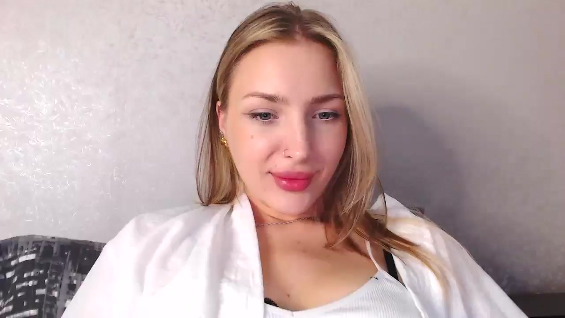 Gallery image thumbnail from Baby__Blue's myfreecams stream on, 08/23/2025, 16:04 image 13 of 20