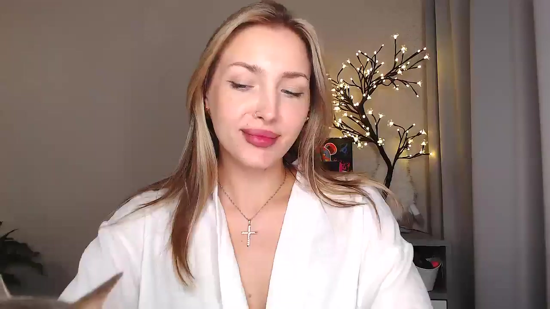 Gallery image thumbnail from Baby__Blue's myfreecams stream on, 08/23/2025, 20:28 image 2 of 20