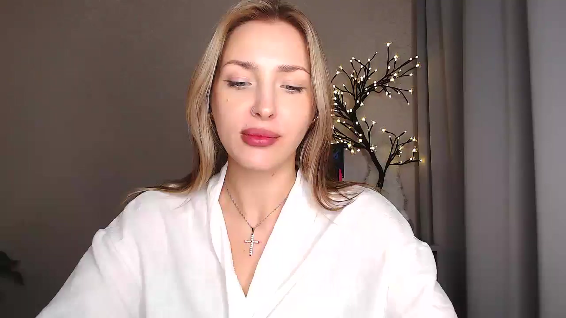 Gallery image thumbnail from Baby__Blue's myfreecams stream on, 08/23/2025, 20:28 image 18 of 20