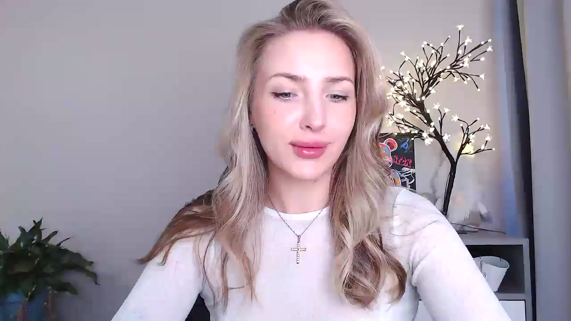 Gallery image thumbnail from Baby__Blue's myfreecams stream on, 08/30/2025, 15:57 image 6 of 20