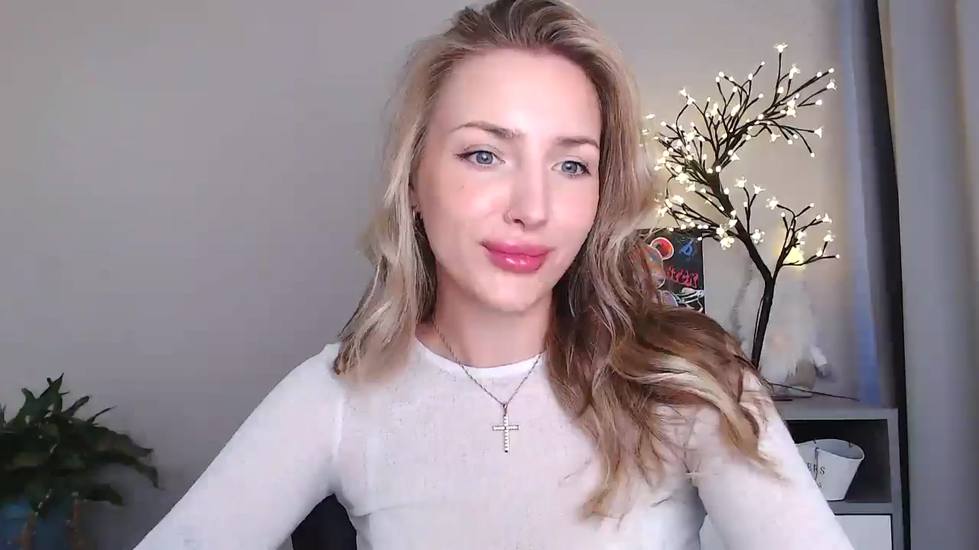 Gallery image thumbnail from Baby__Blue's myfreecams stream on, 08/30/2025, 15:57 image 5 of 20