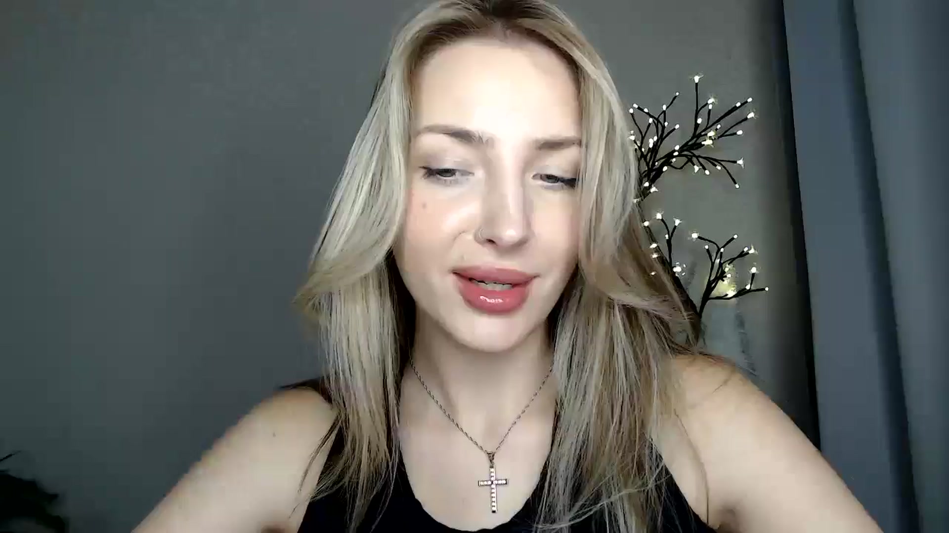 Gallery image thumbnail from Baby__Blue's myfreecams stream on, 08/31/2025, 15:19 image 13 of 20