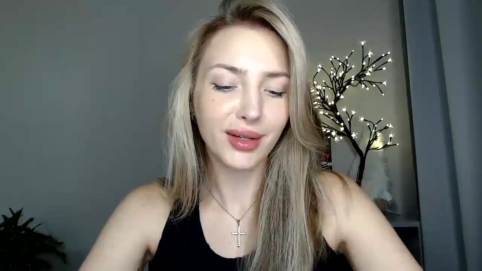 Gallery image thumbnail from Baby__Blue's myfreecams stream on, 08/31/2025, 15:19 image 6 of 20