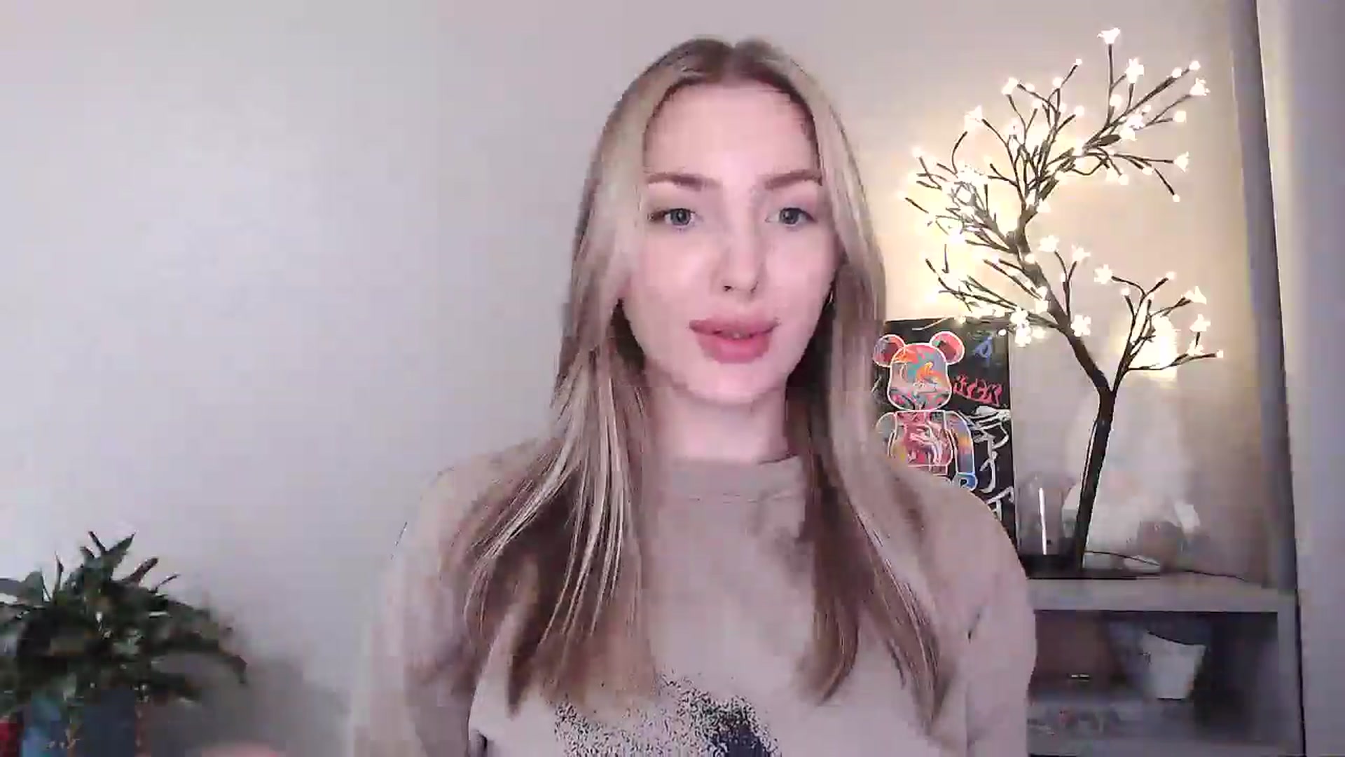 Gallery image thumbnail from Baby__Blue's myfreecams stream on, 09/03/2025, 19:43 image 20 of 20