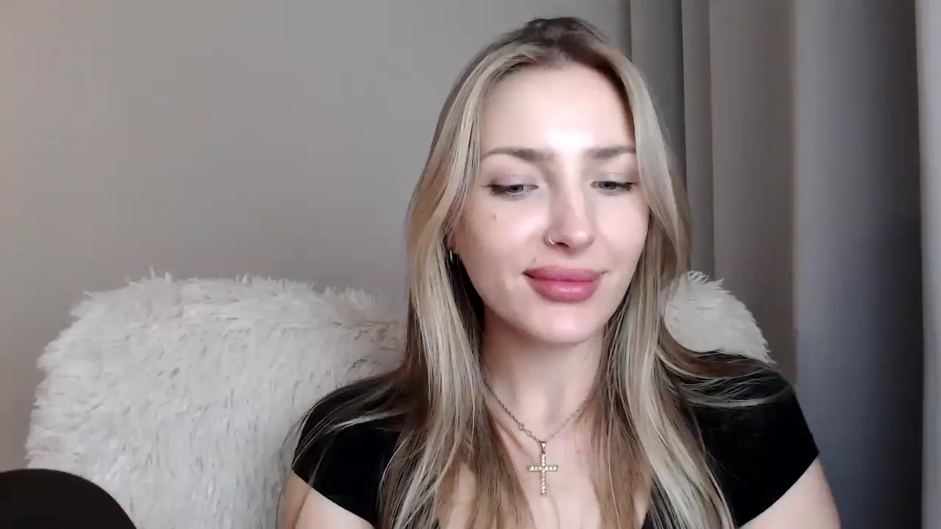 Gallery image thumbnail from Baby__Blue's myfreecams stream on, 09/04/2025, 20:25 image 1 of 20