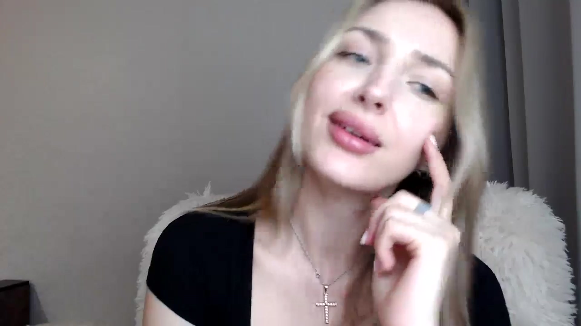 Gallery image thumbnail from Baby__Blue's myfreecams stream on, 09/04/2025, 20:25 image 18 of 20