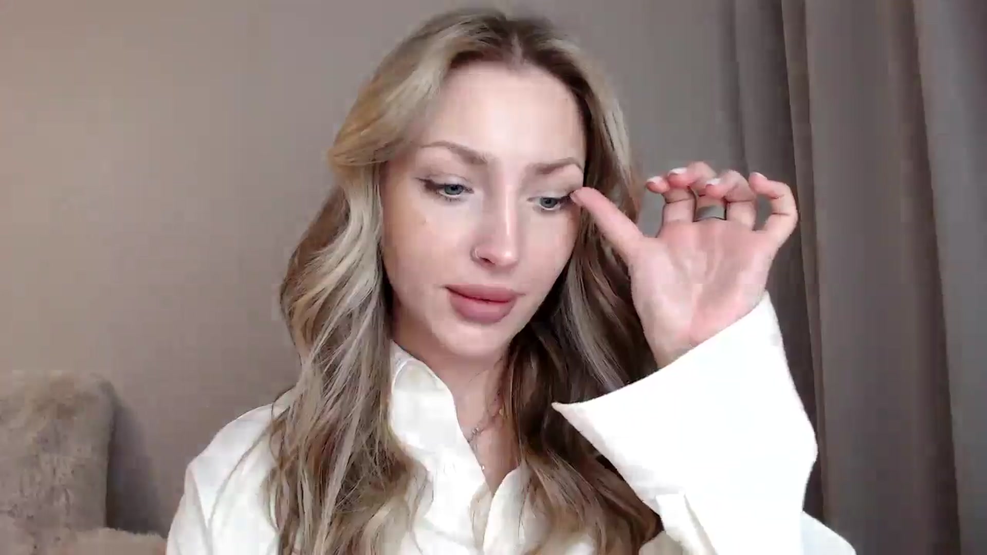 Gallery image thumbnail from Baby__Blue's myfreecams stream on, 09/05/2025, 14:24 image 4 of 20
