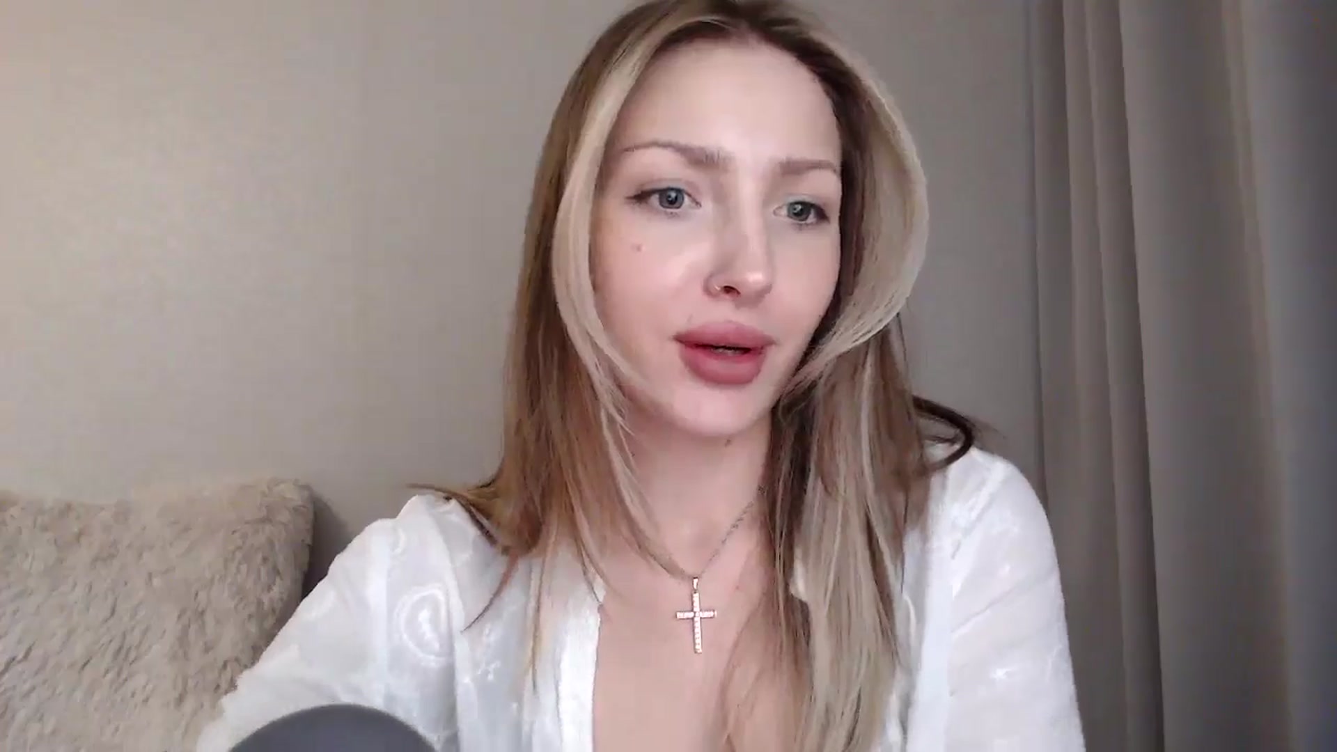 Gallery image thumbnail from Baby__Blue's myfreecams stream on, 09/06/2025, 16:03 image 2 of 20
