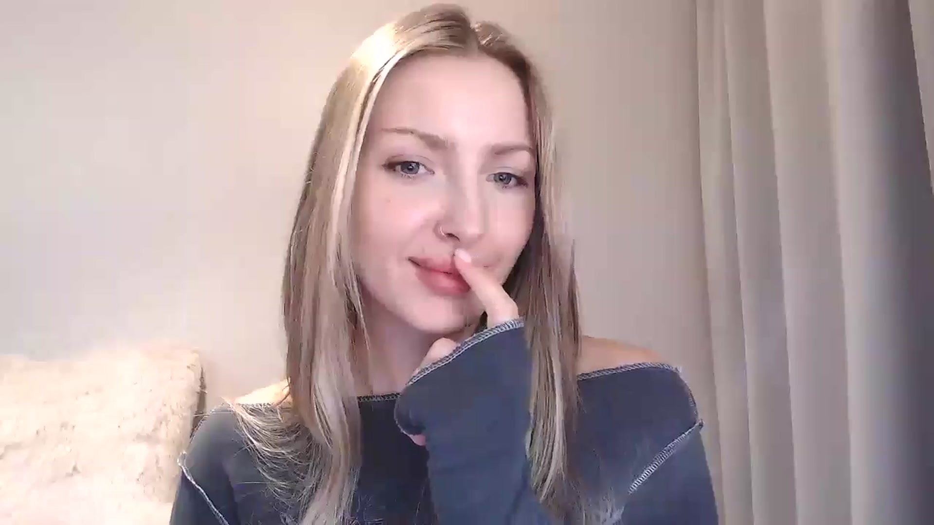 Gallery image thumbnail from Baby__Blue's myfreecams stream on, 09/07/2025, 20:59 image 18 of 20