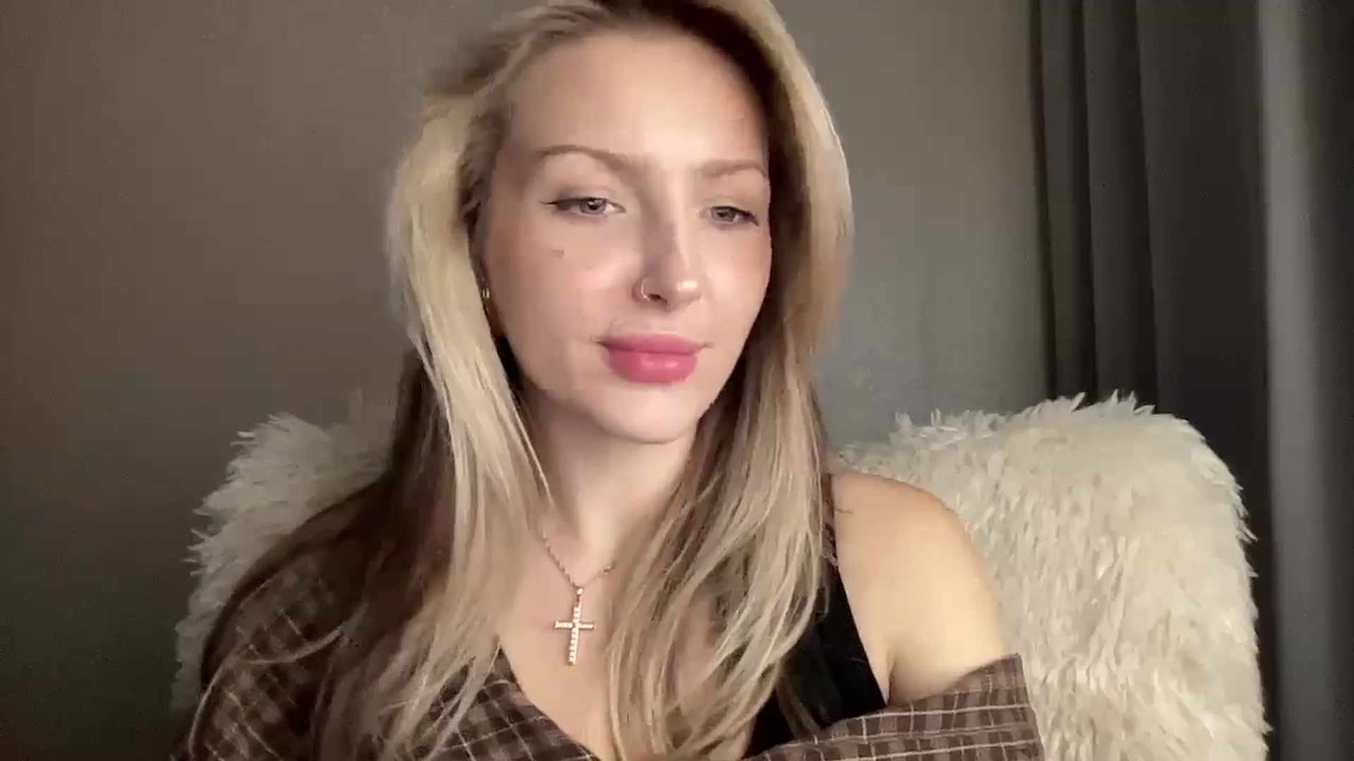 Gallery image thumbnail from Baby__Blue's myfreecams stream on, 09/19/2025, 16:22 image 12 of 20