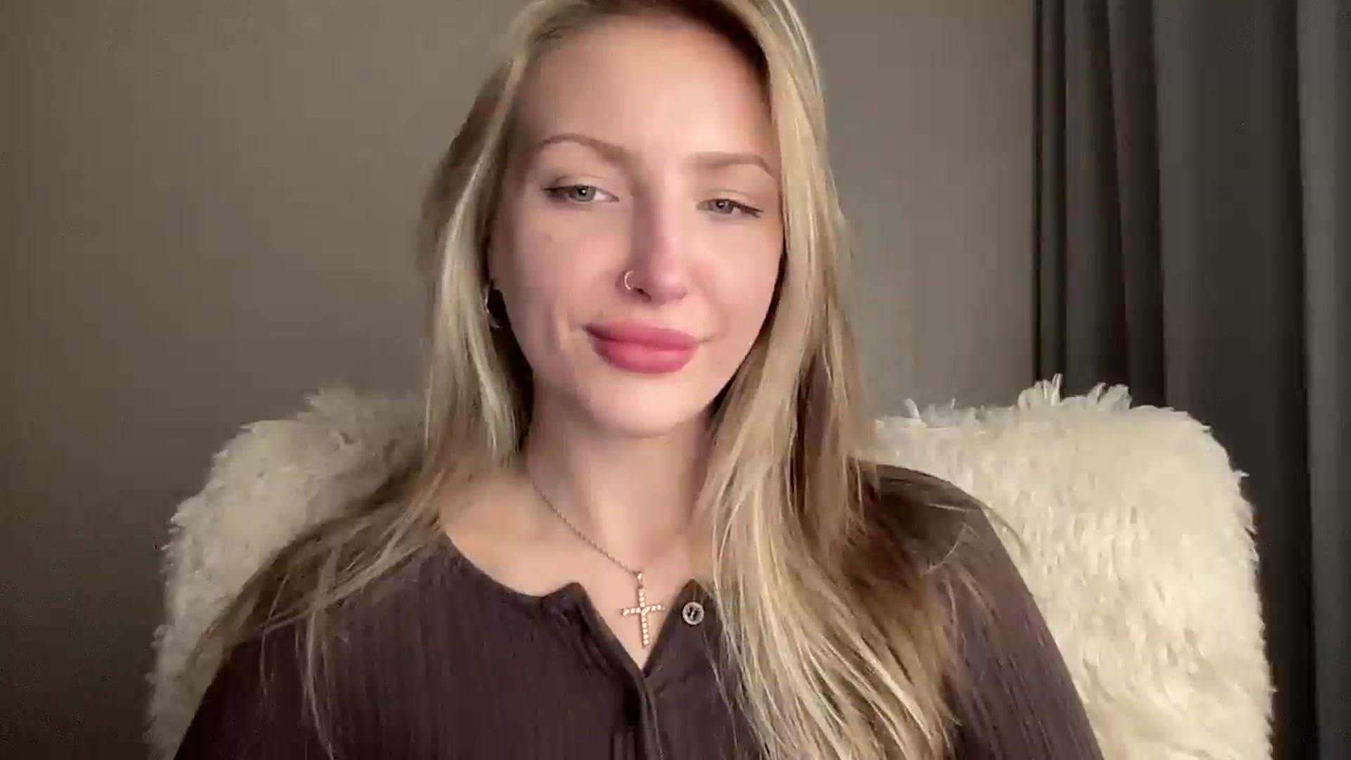 Gallery image thumbnail from Baby__Blue's myfreecams stream on, 09/21/2025, 19:10 image 12 of 20