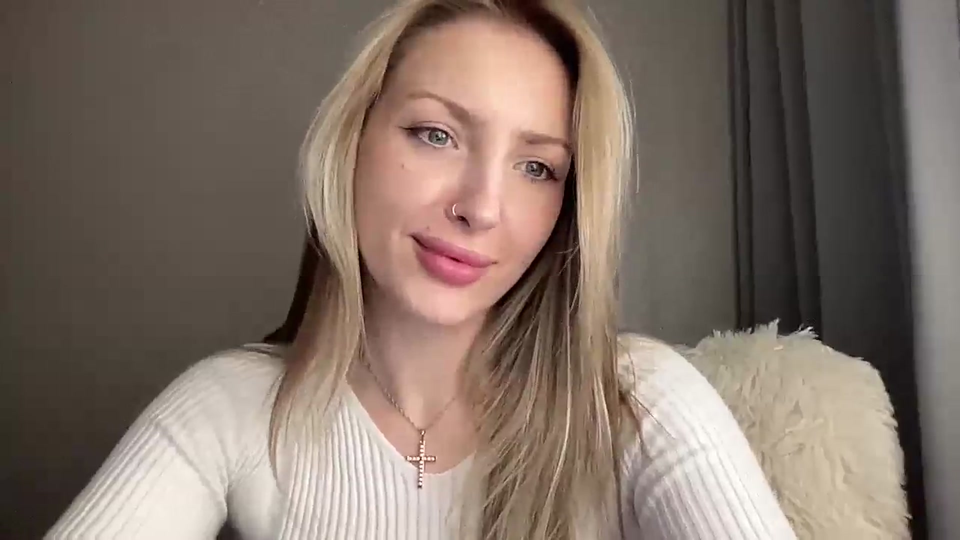 Gallery image thumbnail from Baby__Blue's myfreecams stream on, 09/23/2025, 15:42 image 18 of 20