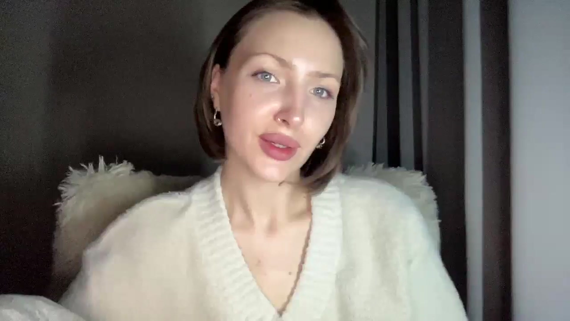 Gallery image thumbnail from Baby__Blue's myfreecams stream on, 11/19/2025, 22:31 image 4 of 20