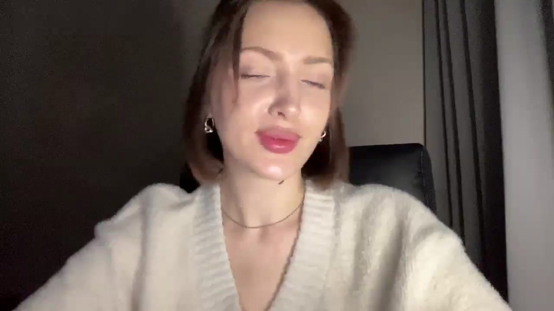 Gallery image thumbnail from Baby__Blue's myfreecams stream on, 11/27/2025, 16:55 image 13 of 20