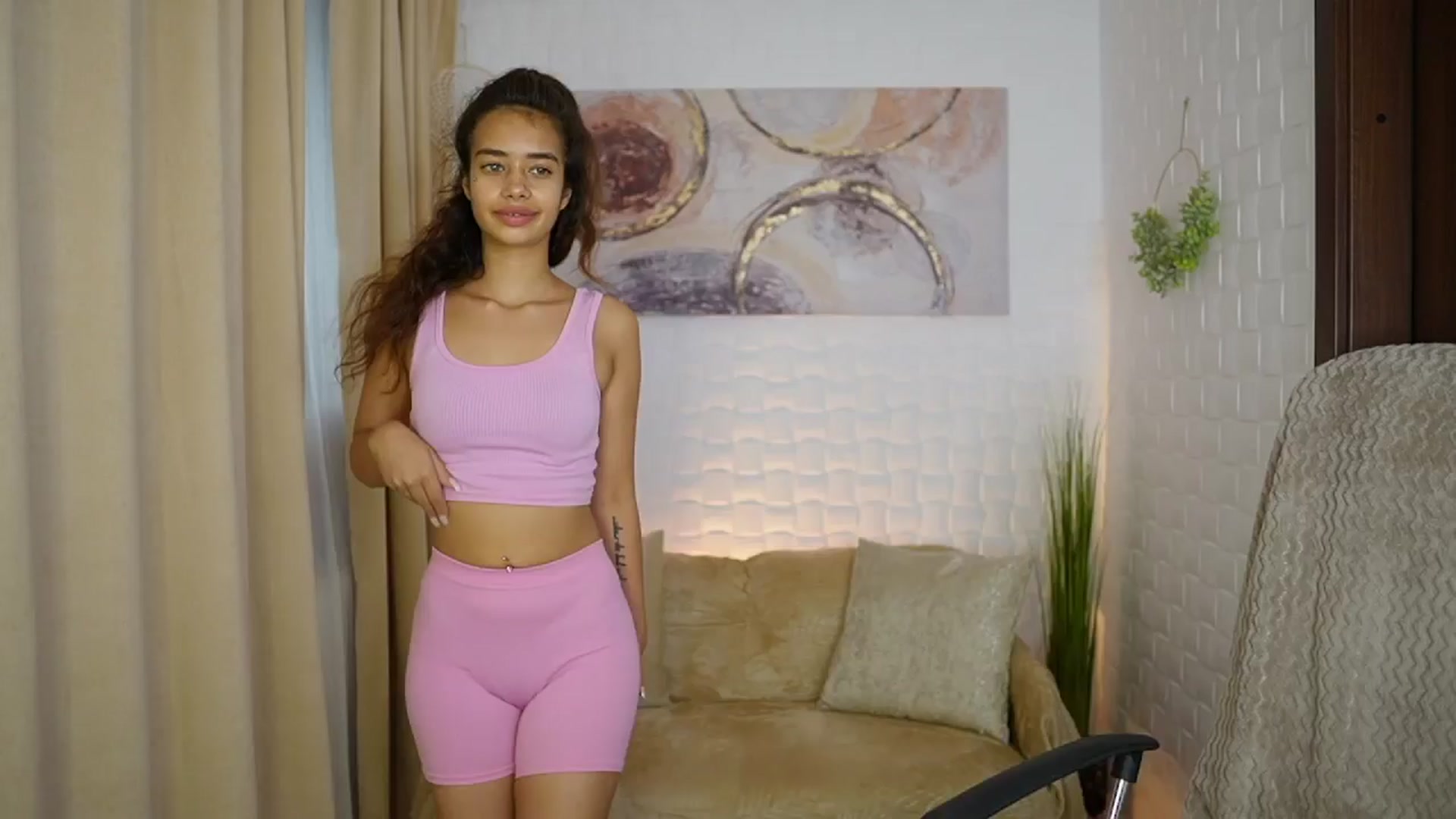 Gallery image thumbnail from Baby__Jewel's myfreecams stream on, 08/26/2024, 16:52 image 10 of 20