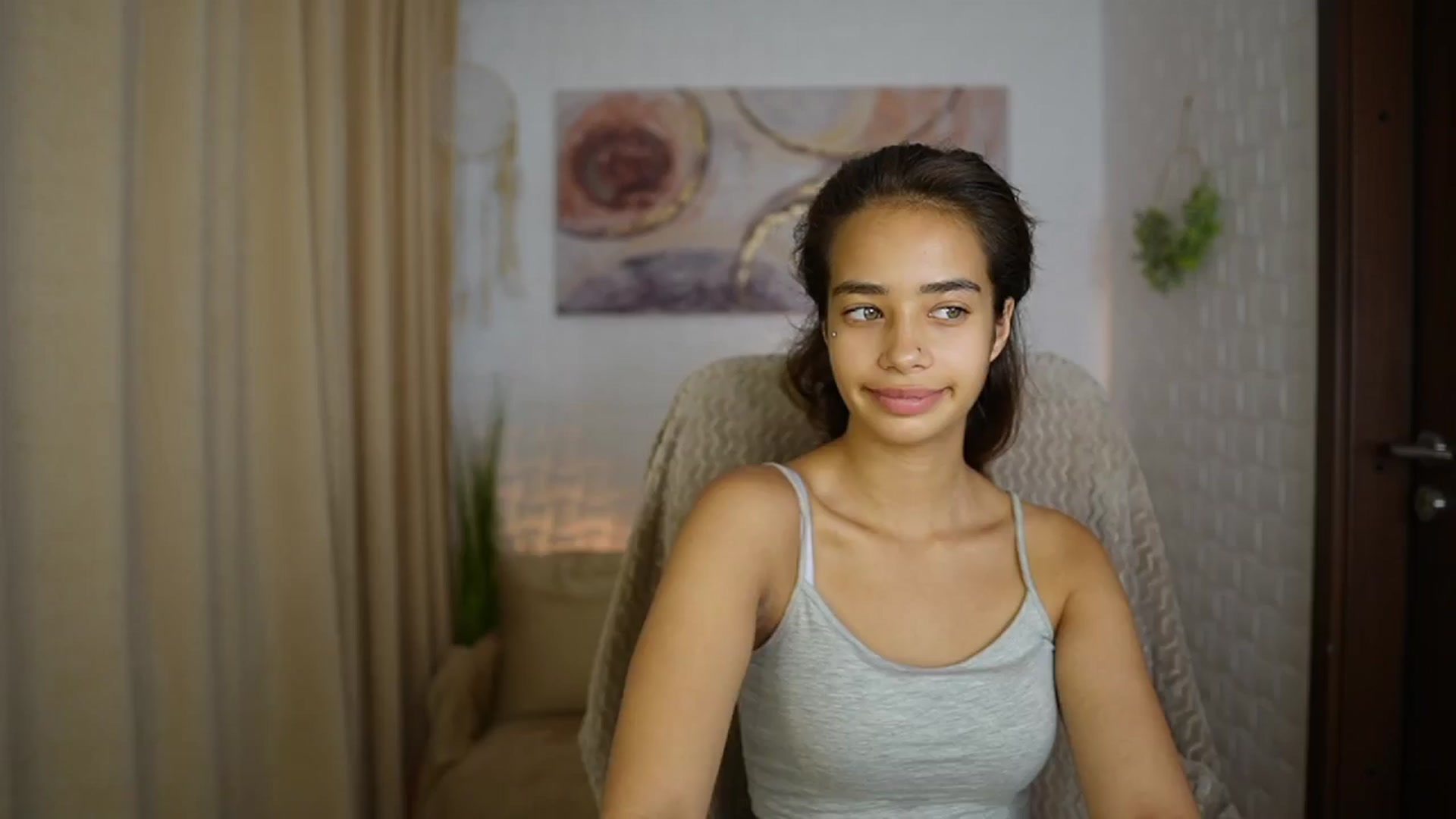 Gallery image thumbnail from Baby__Jewel's myfreecams stream on, 08/27/2024, 13:31 image 19 of 20