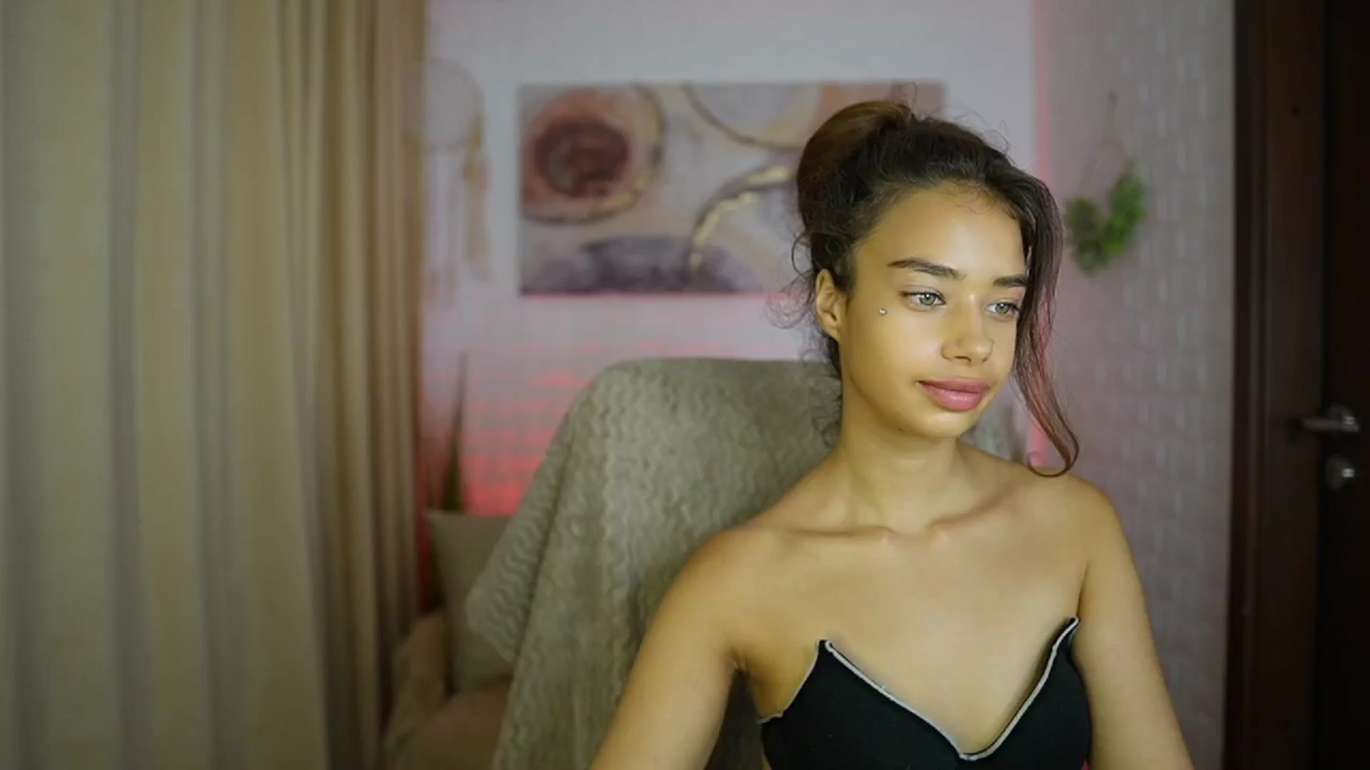Gallery image thumbnail from Baby__Jewel's myfreecams stream on, 09/02/2024, 14:15 image 2 of 20