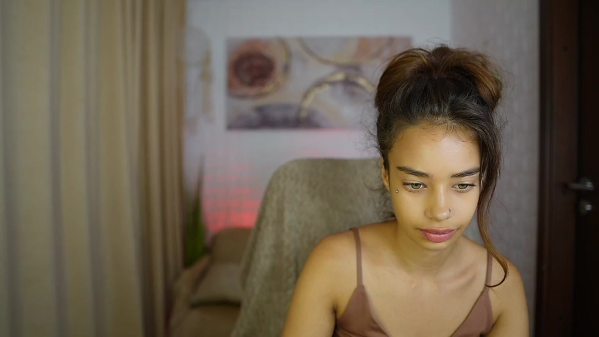 Gallery image thumbnail from Baby__Jewel's myfreecams stream on, 09/02/2024, 15:50 image 14 of 20