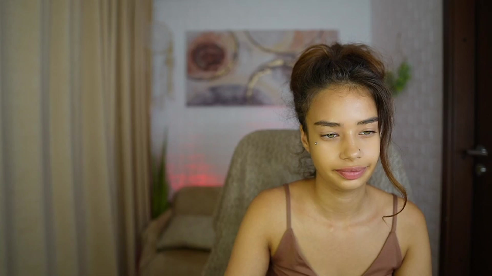 Gallery image thumbnail from Baby__Jewel's myfreecams stream on, 09/02/2024, 15:50 image 12 of 20