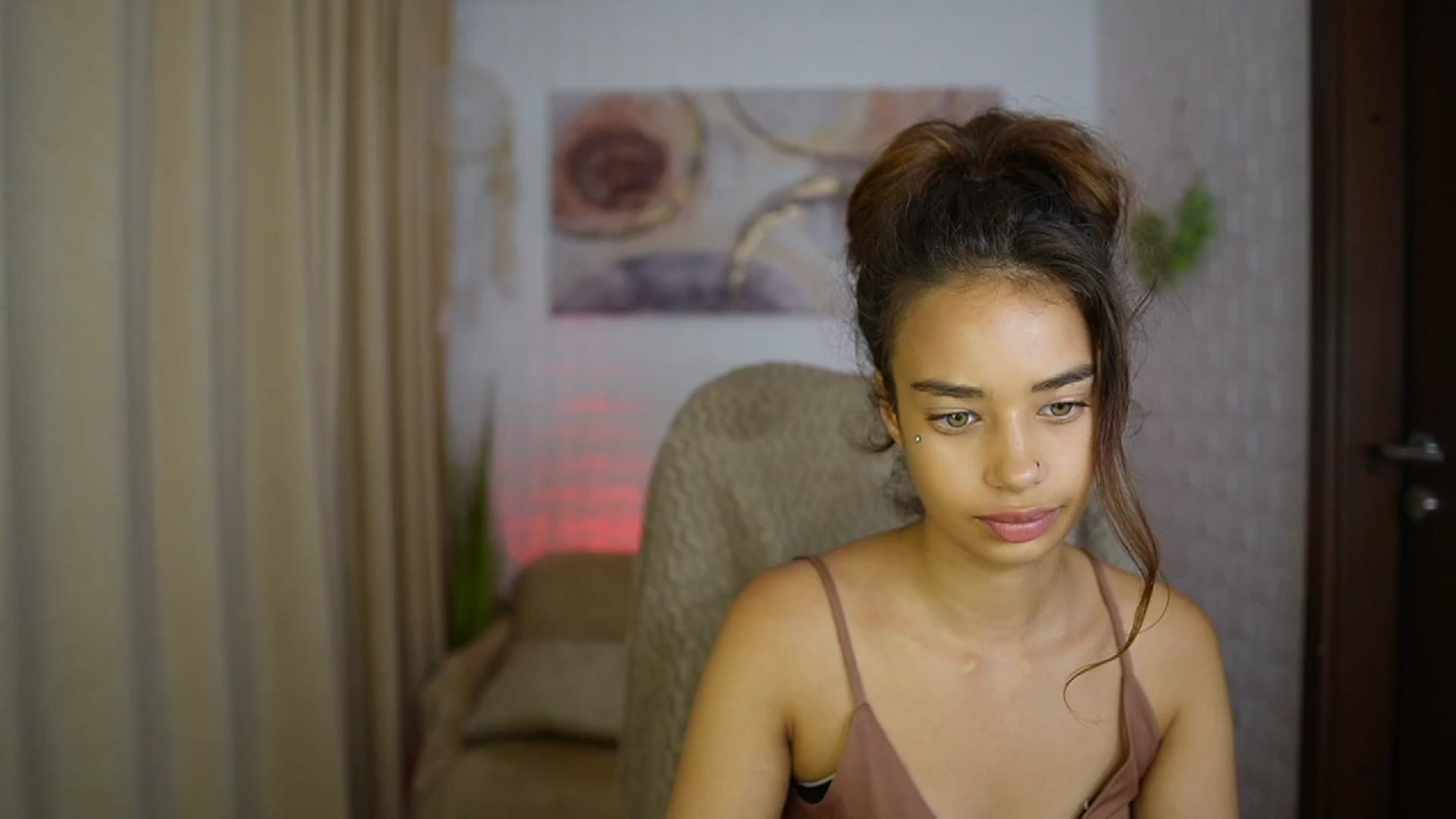 Gallery image thumbnail from Baby__Jewel's myfreecams stream on, 09/02/2024, 16:36 image 15 of 20