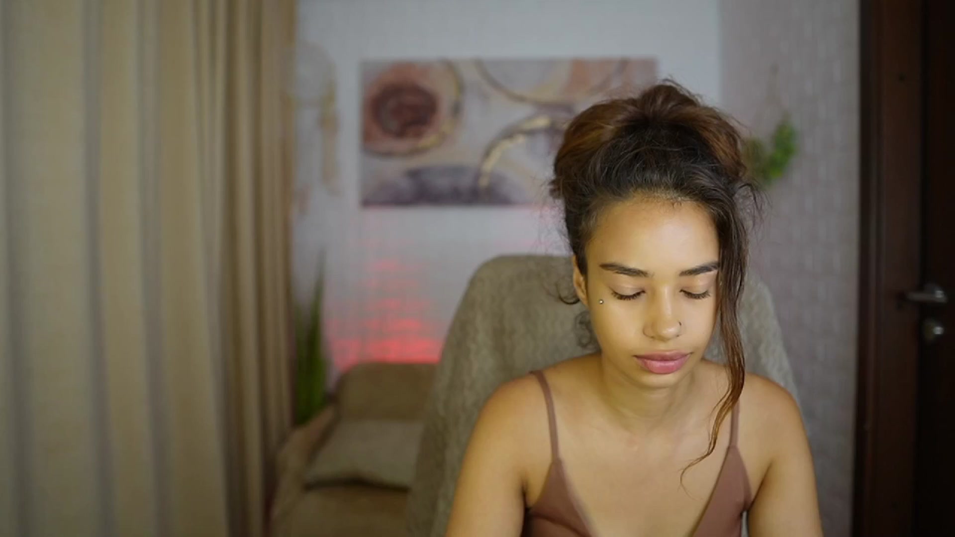 Gallery image thumbnail from Baby__Jewel's myfreecams stream on, 09/02/2024, 17:26 image 13 of 20