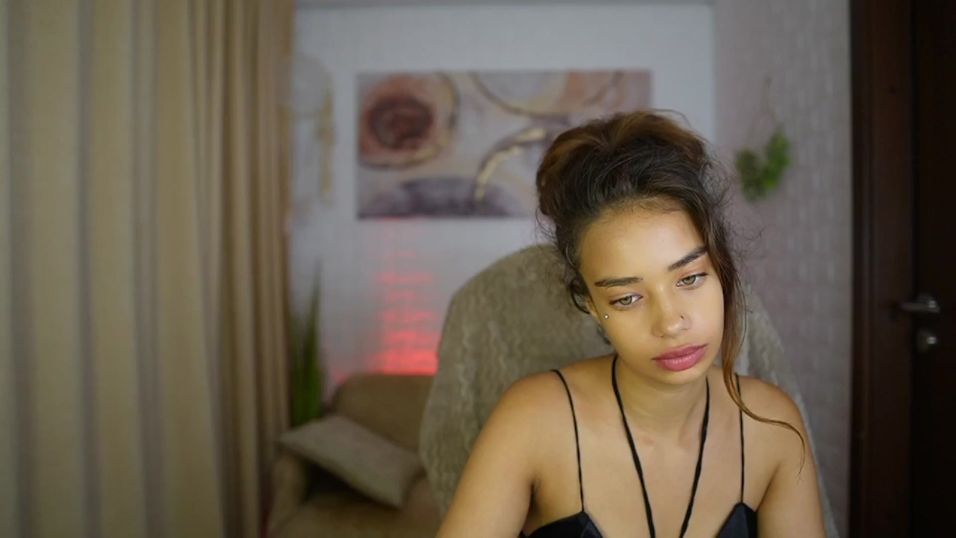 Gallery image thumbnail from Baby__Jewel's myfreecams stream on, 09/03/2024, 16:51 image 18 of 20