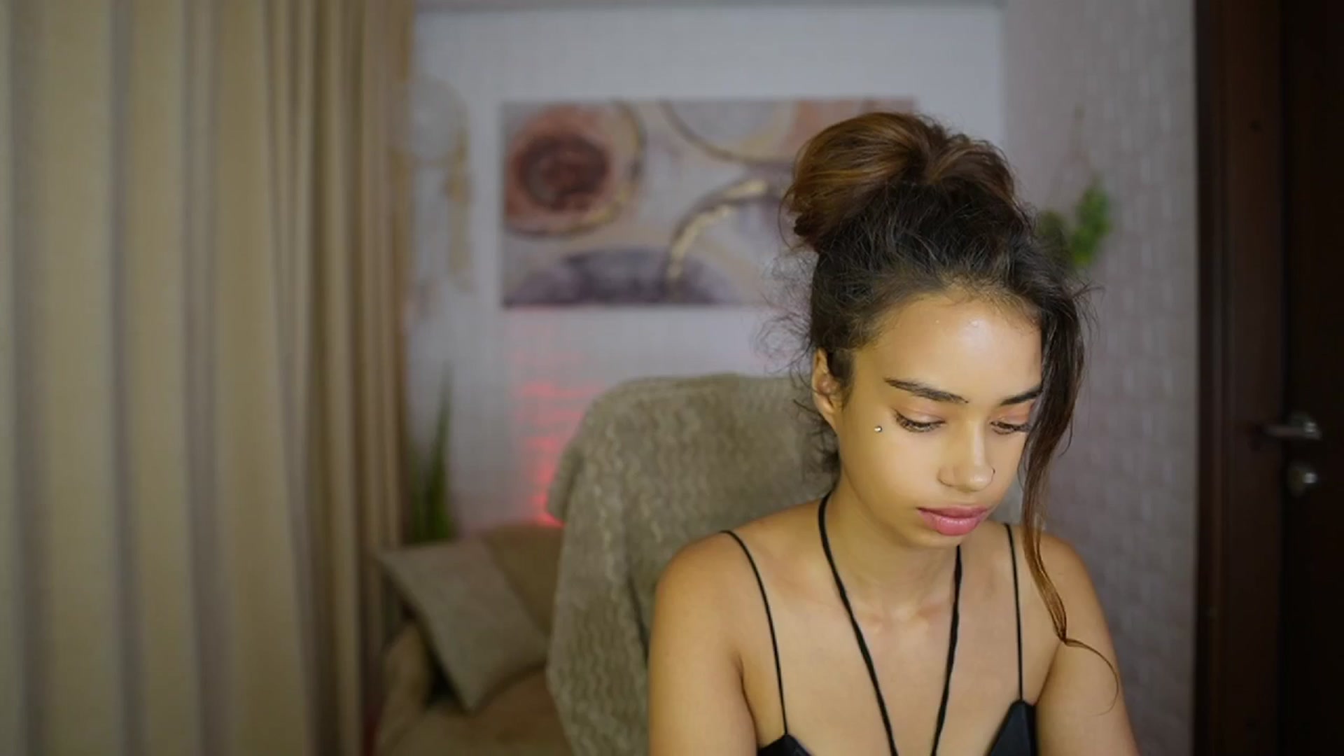 Gallery image thumbnail from Baby__Jewel's myfreecams stream on, 09/03/2024, 17:53 image 19 of 20