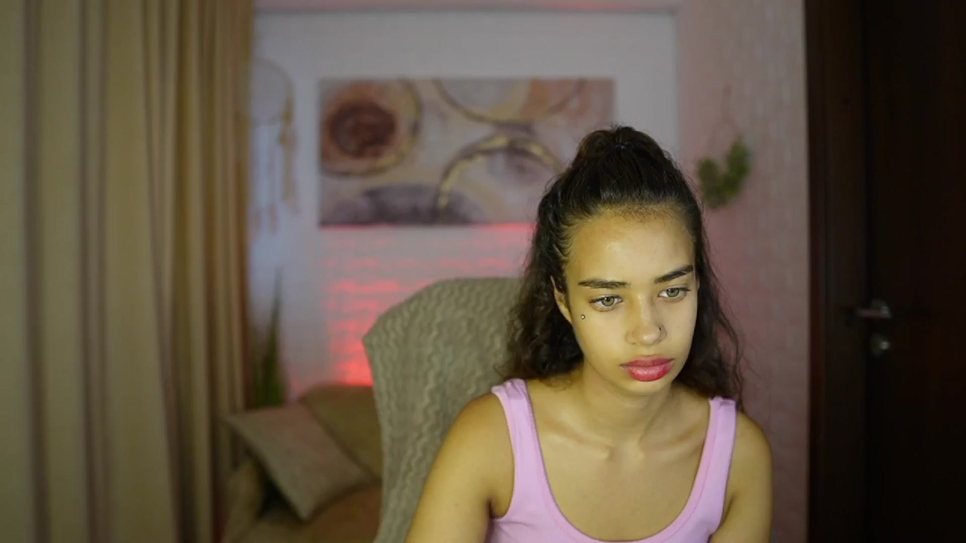 Gallery image thumbnail from Baby__Jewel's myfreecams stream on, 09/04/2024, 15:02 image 5 of 20