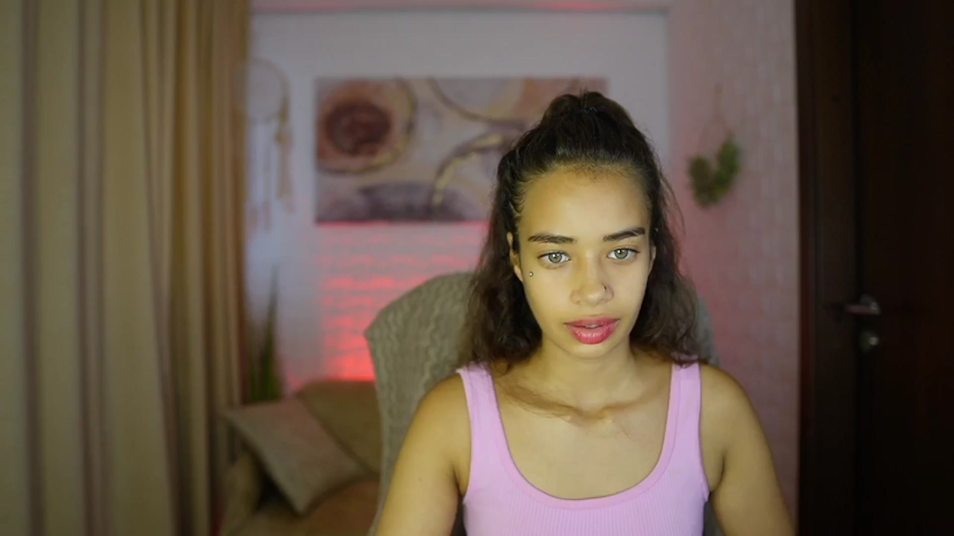 Gallery image thumbnail from Baby__Jewel's myfreecams stream on, 09/04/2024, 15:02 image 15 of 20