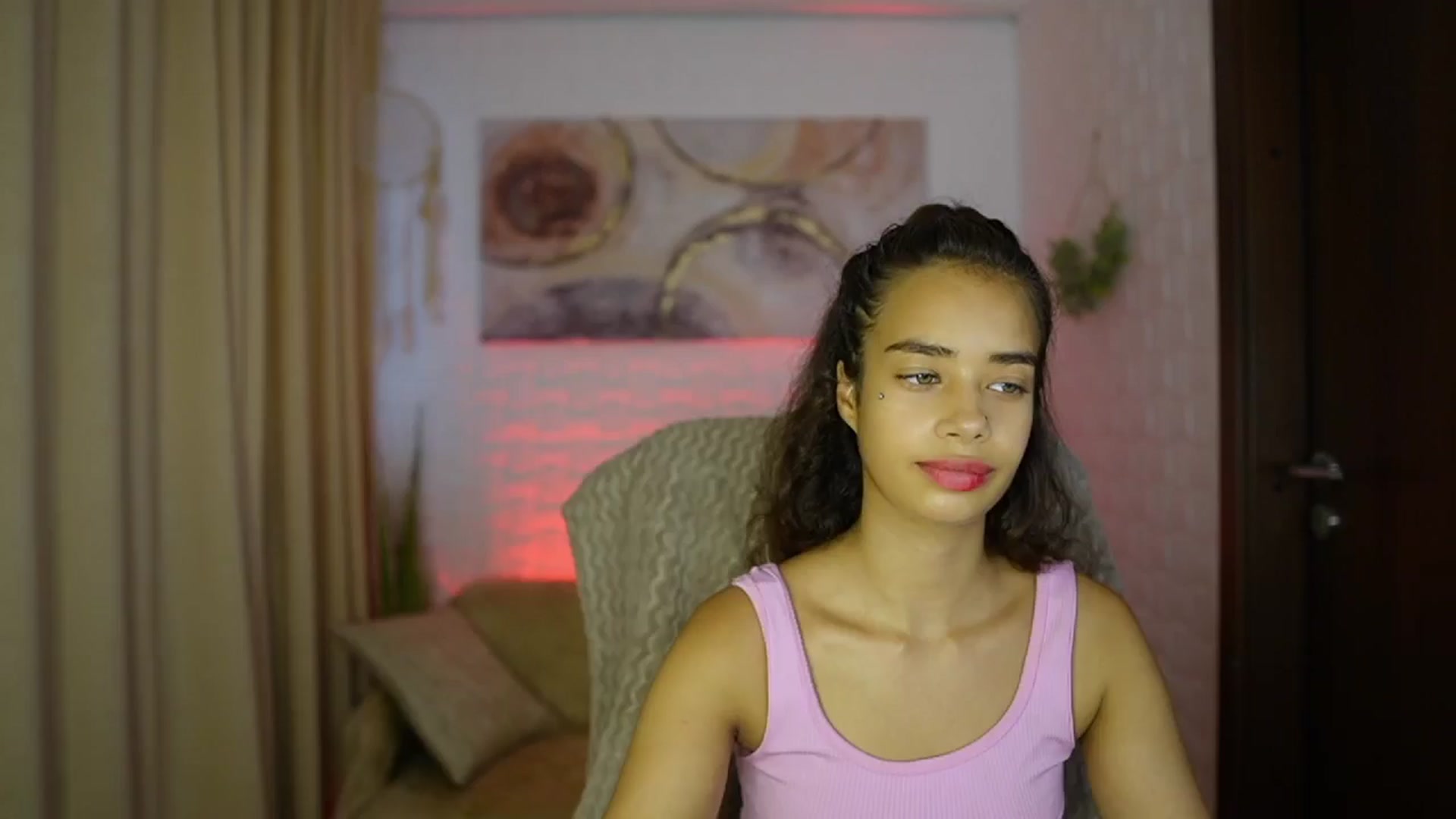Gallery image thumbnail from Baby__Jewel's myfreecams stream on, 09/04/2024, 15:02 image 4 of 20