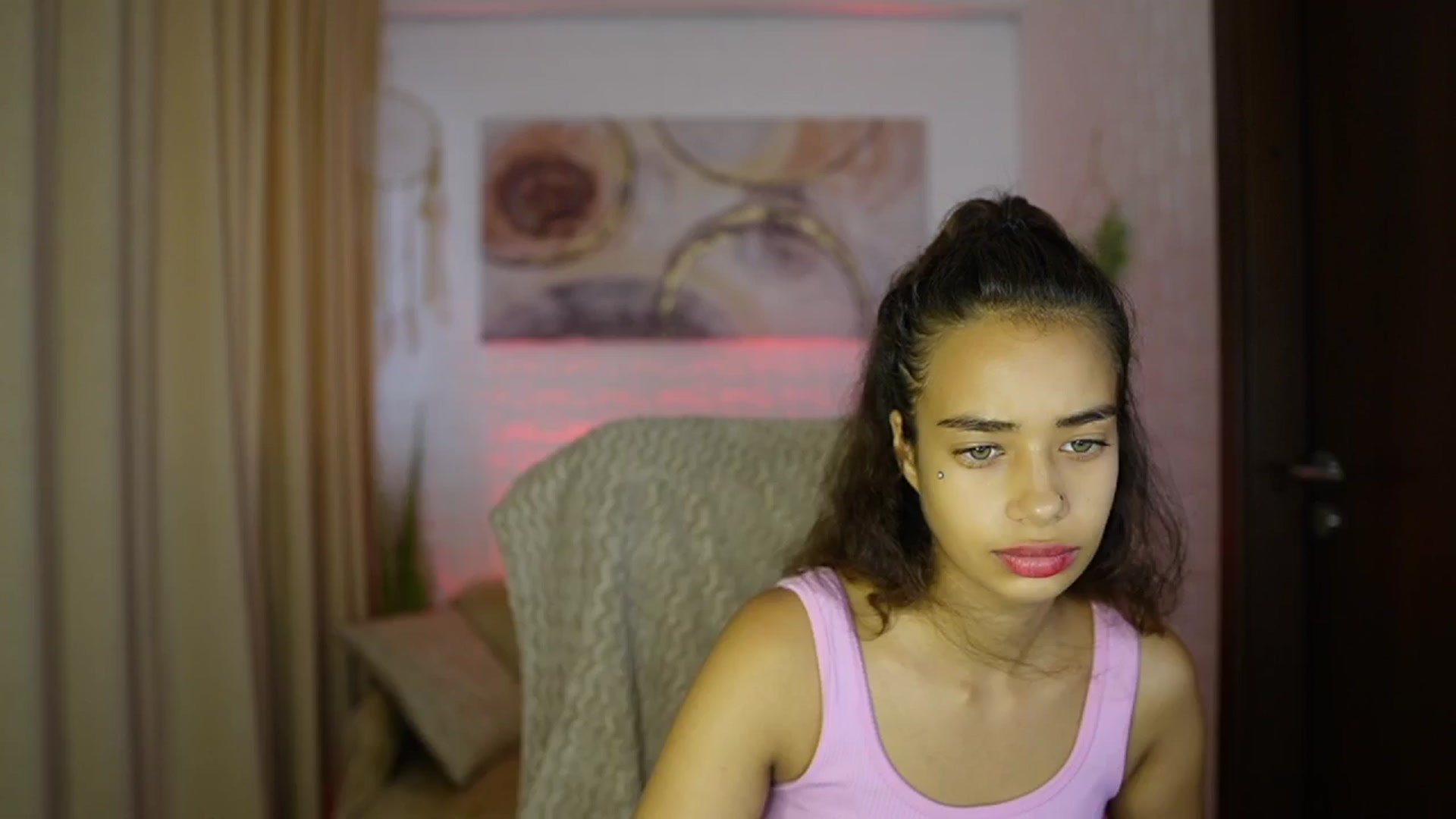 Gallery image thumbnail from Baby__Jewel's myfreecams stream on, 09/04/2024, 15:02 image 17 of 20