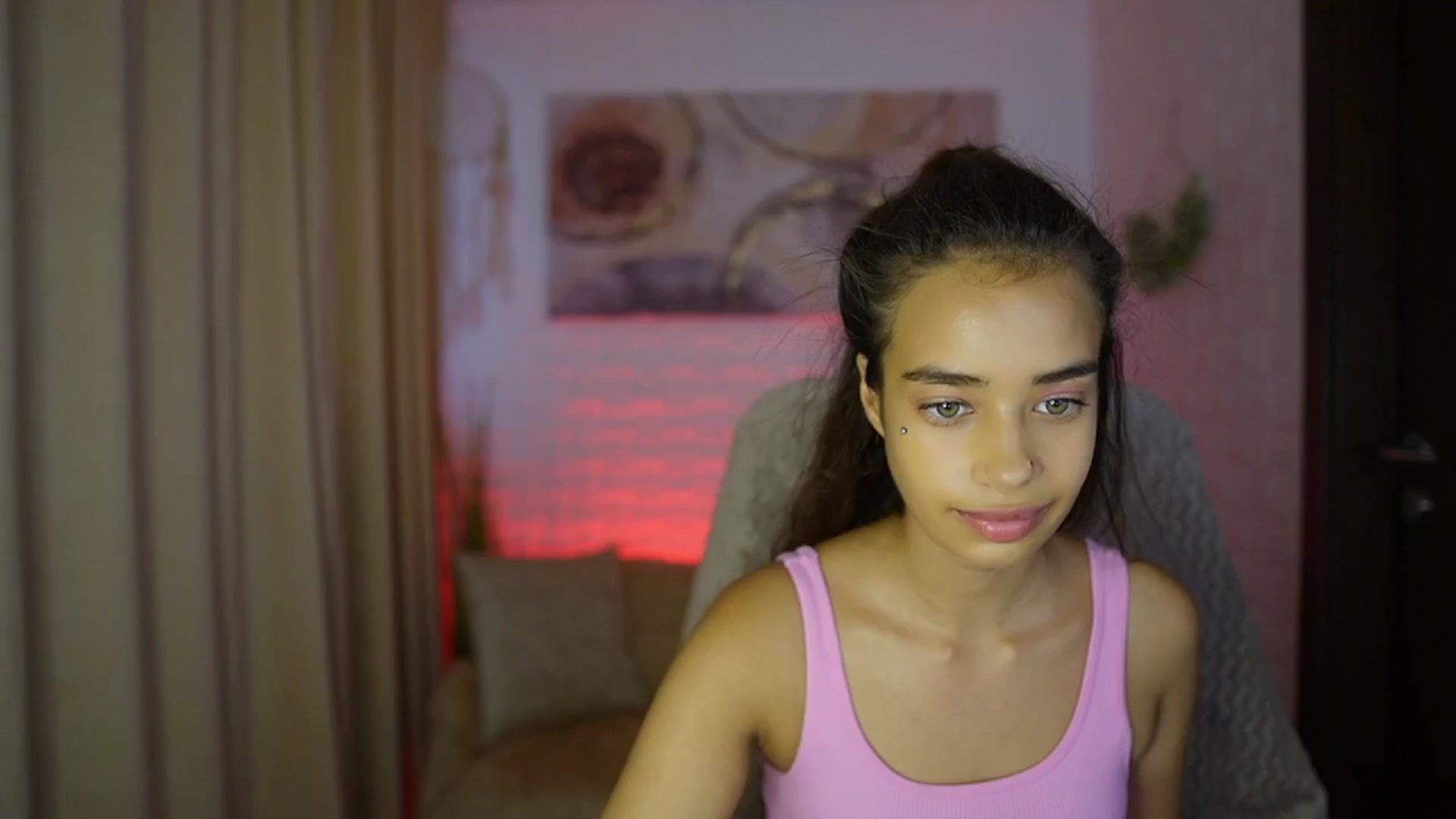Gallery image thumbnail from Baby__Jewel's myfreecams stream on, 09/05/2024, 13:33 image 9 of 20