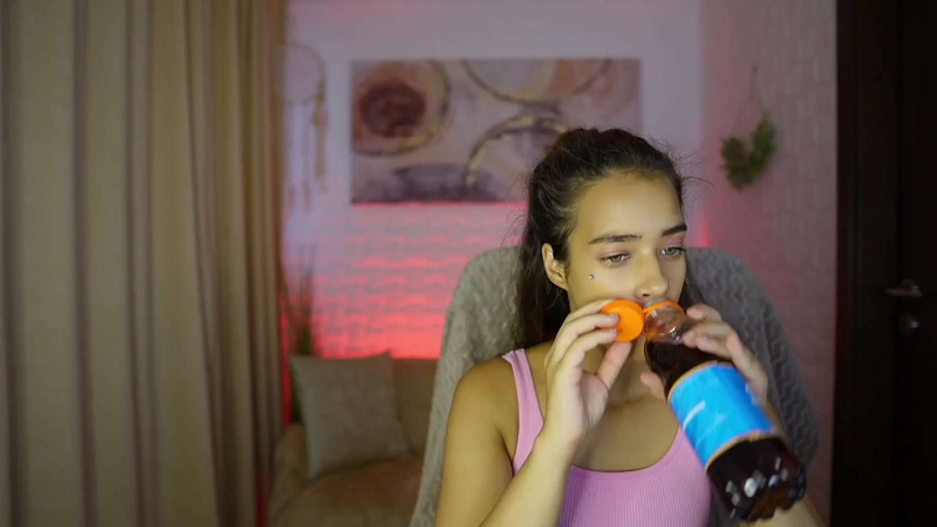 Gallery image thumbnail from Baby__Jewel's myfreecams stream on, 09/05/2024, 14:11 image 16 of 20
