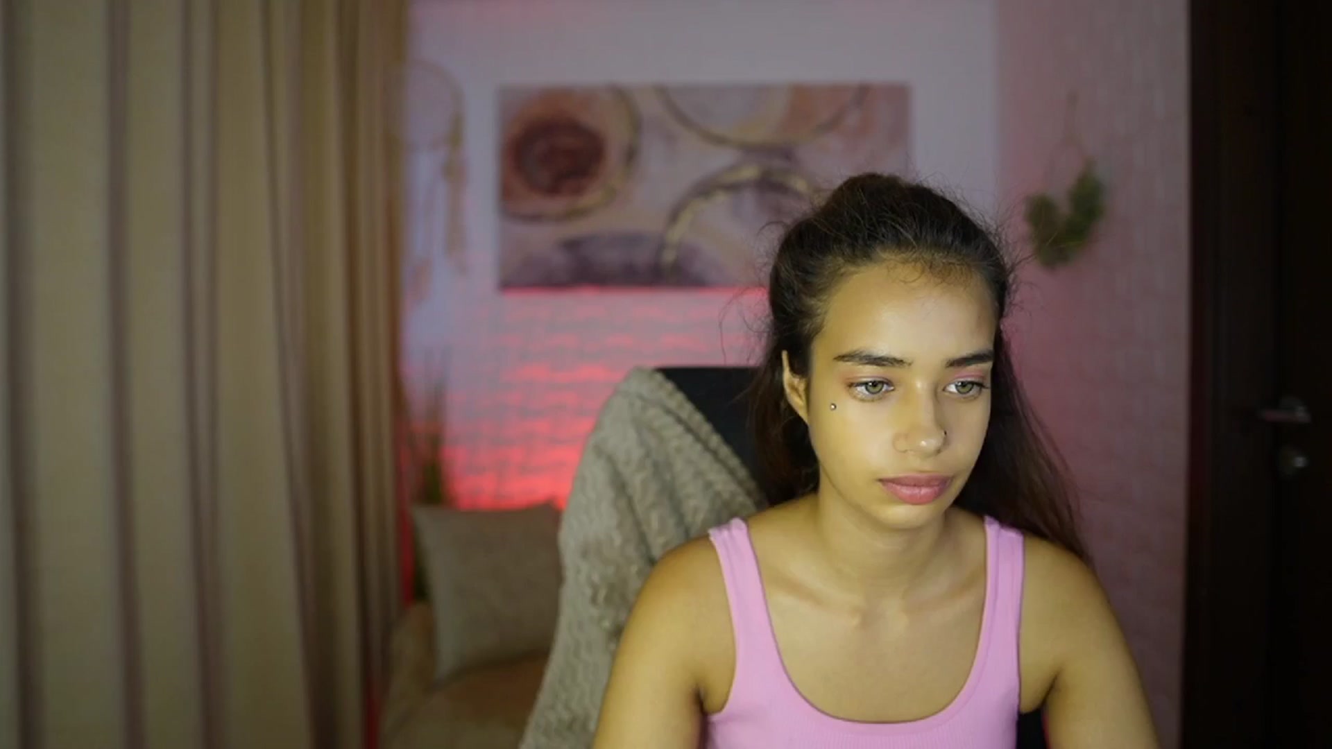 Gallery image thumbnail from Baby__Jewel's myfreecams stream on, 09/05/2024, 16:20 image 6 of 20