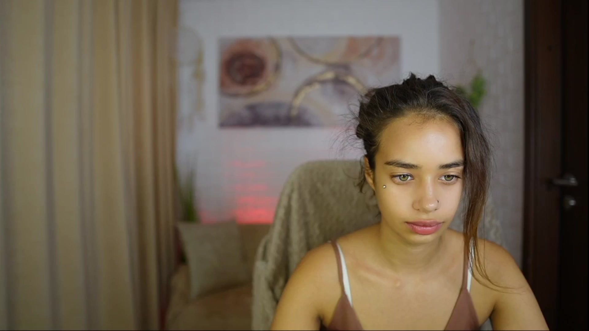 Gallery image thumbnail from Baby__Jewel's myfreecams stream on, 09/06/2024, 14:36 image 10 of 20