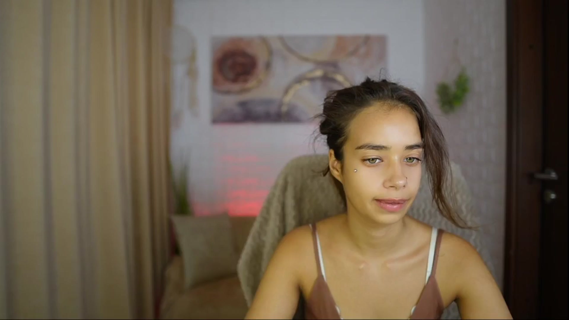 Gallery image thumbnail from Baby__Jewel's myfreecams stream on, 09/06/2024, 14:36 image 18 of 20
