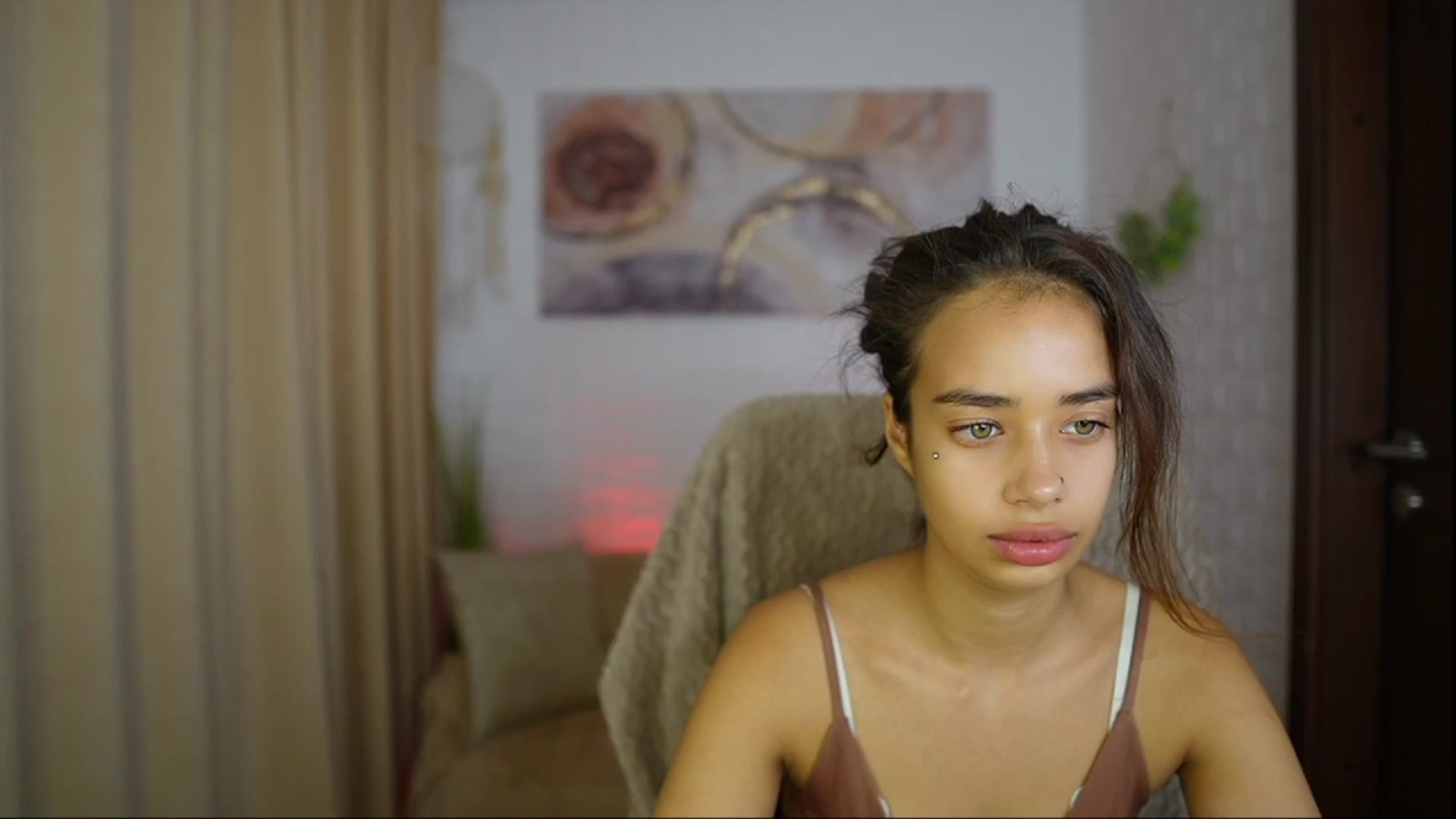 Gallery image thumbnail from Baby__Jewel's myfreecams stream on, 09/06/2024, 14:36 image 17 of 20